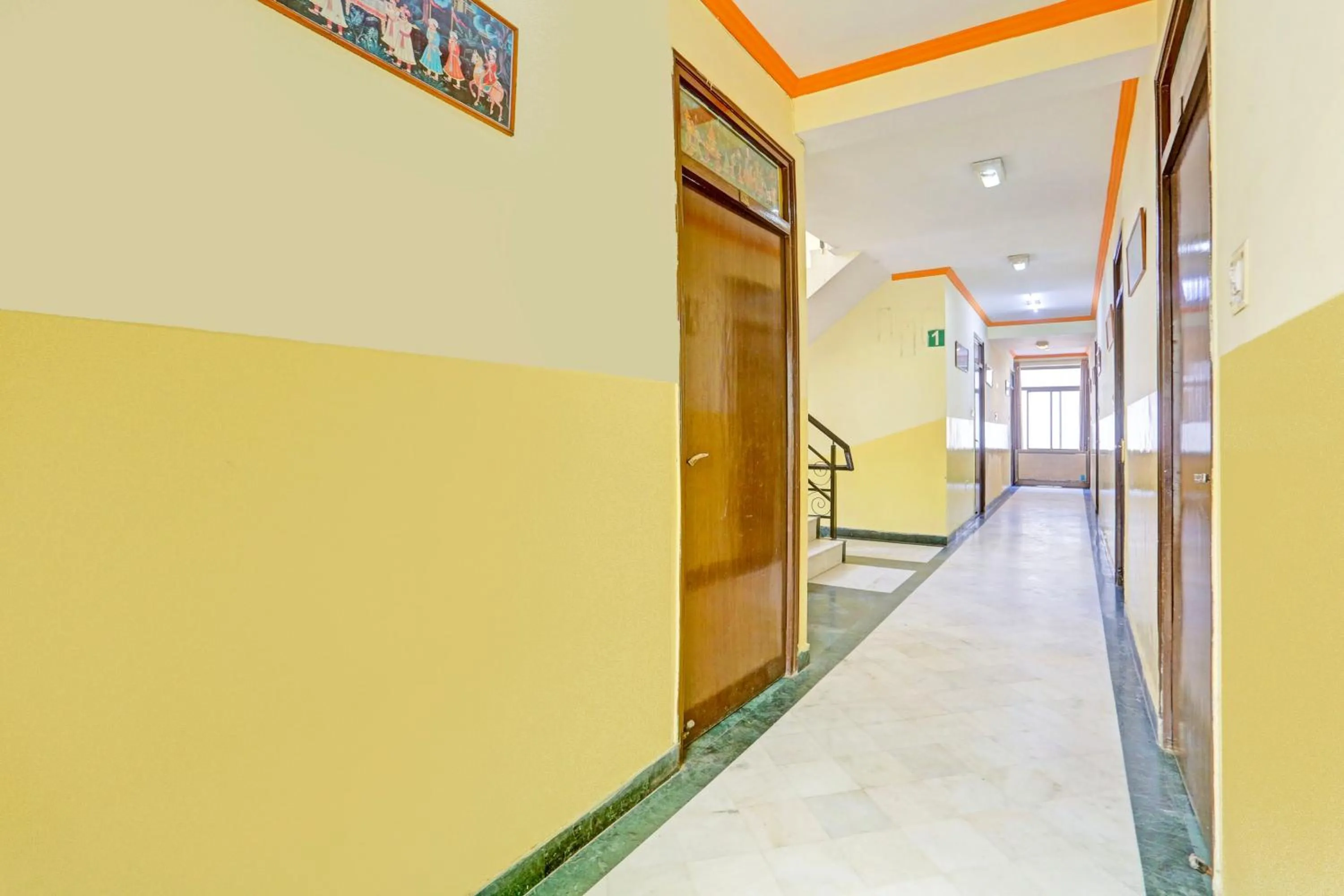 Lobby or reception in Collection O Bani Park Near Collectorate Circle Formerly Anuja Palace