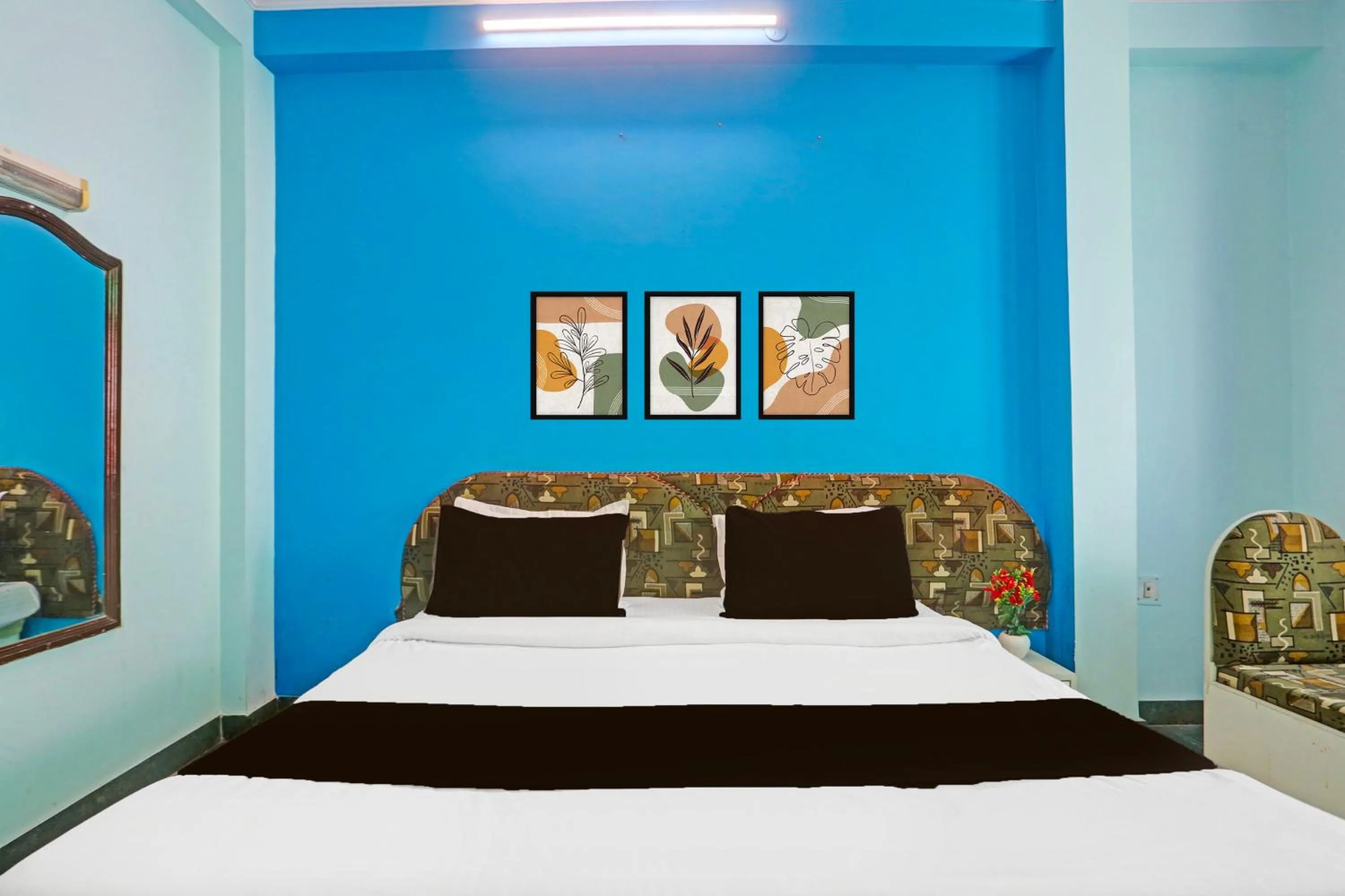 Bedroom, Bed in Collection O Bani Park Near Collectorate Circle Formerly Anuja Palace