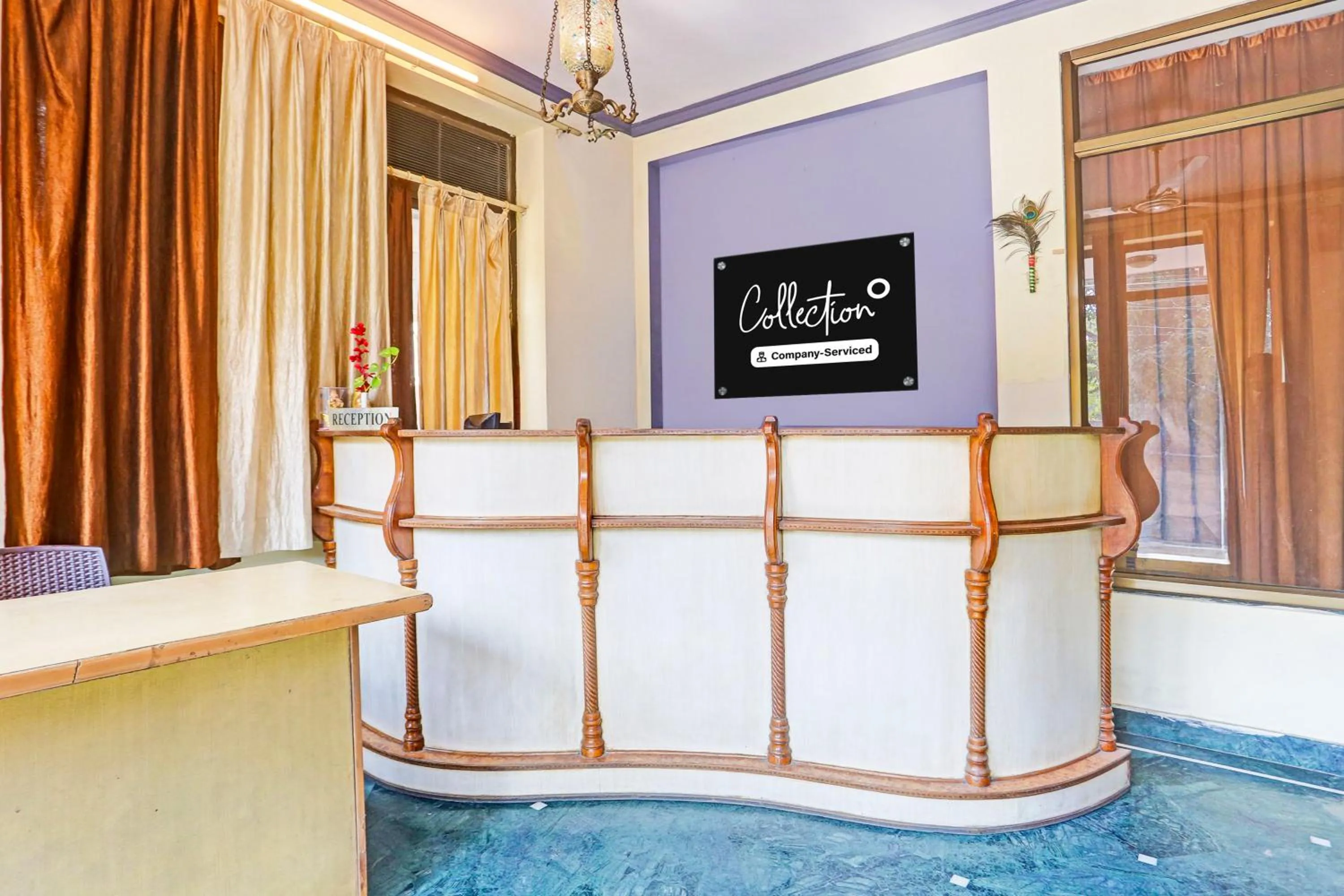 Lobby or reception in Collection O Bani Park Near Collectorate Circle Formerly Anuja Palace