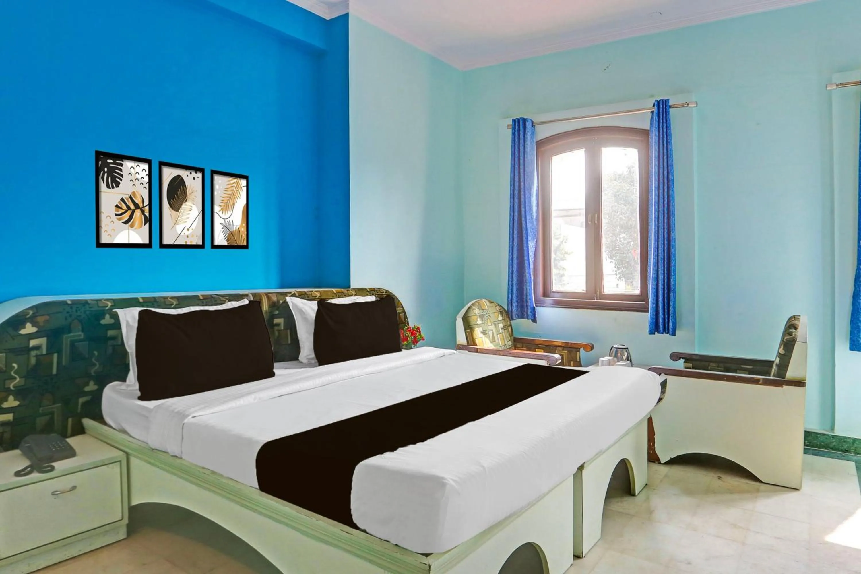 Bedroom, Bed in Collection O Bani Park Near Collectorate Circle Formerly Anuja Palace