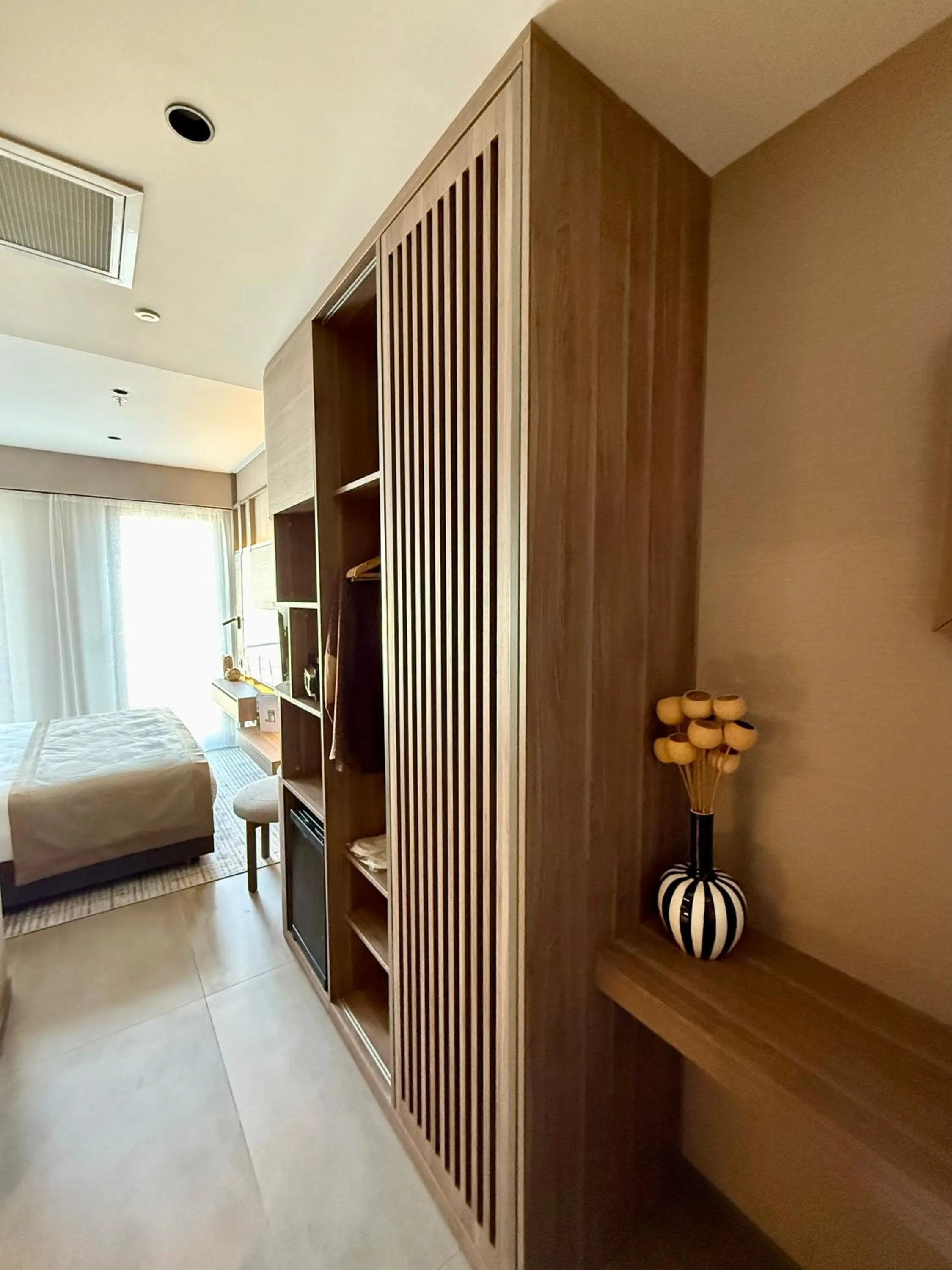 wardrobe, Bed in Cityloft 147