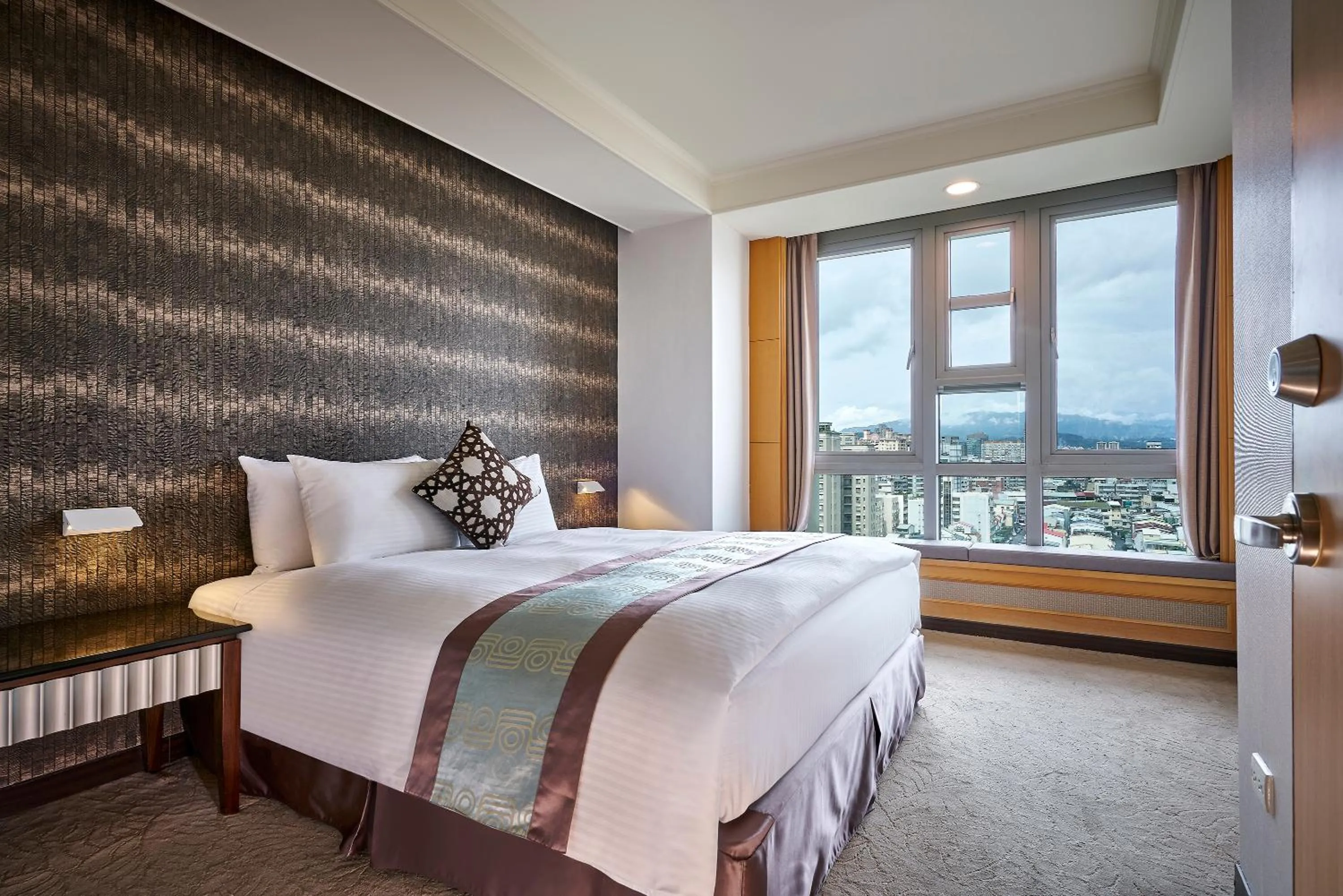 Bedroom, Bed in Zhong Ke Hotel