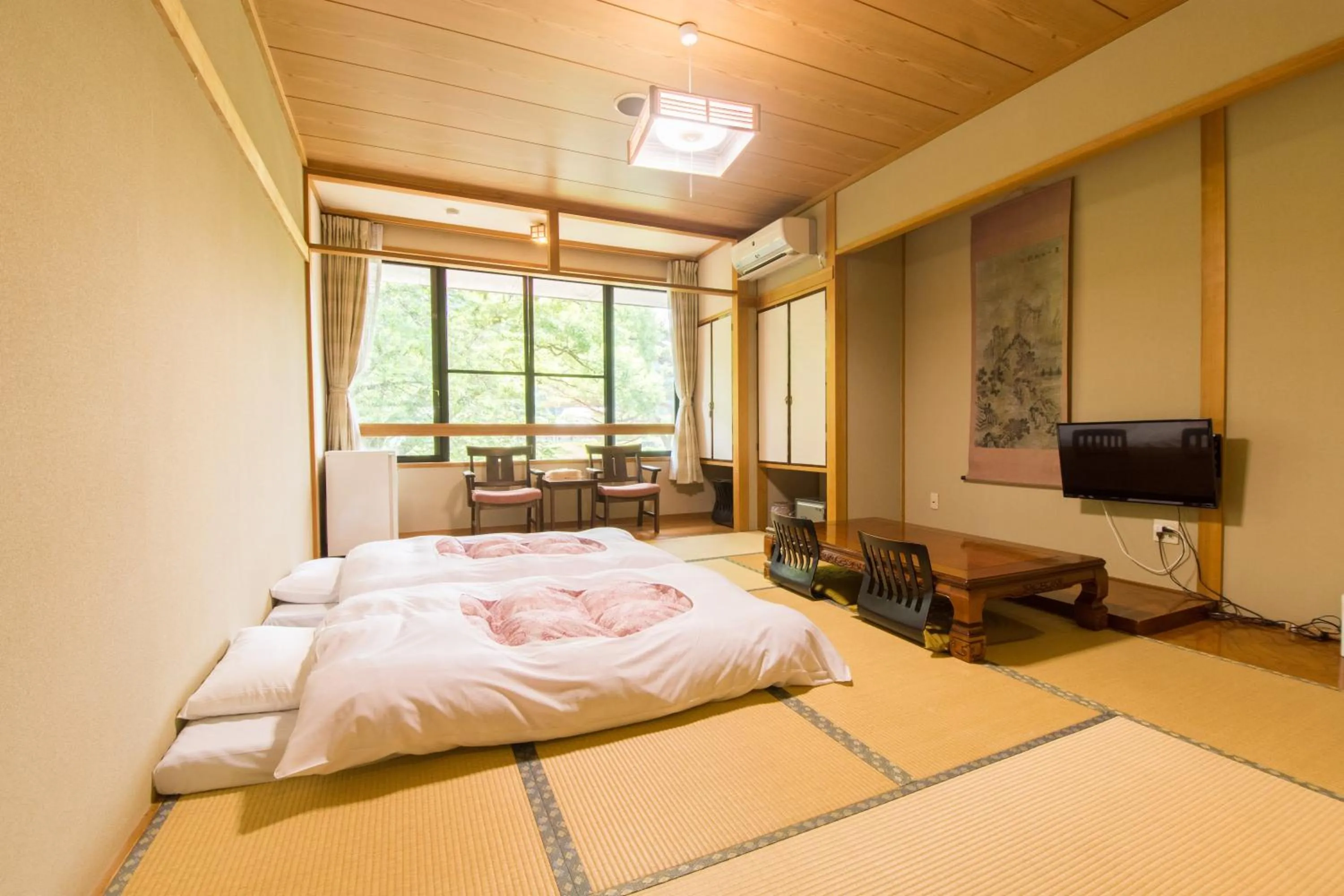 Photo of the whole room, Bed in Akasawa Onsen Ryokan