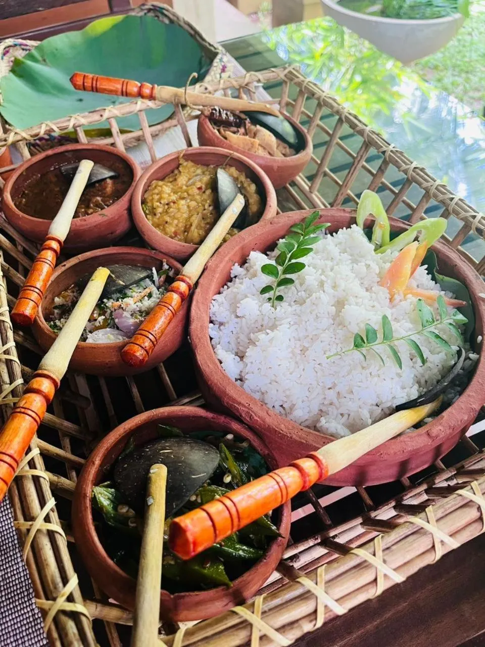 Food and drinks in Pavana Hotel