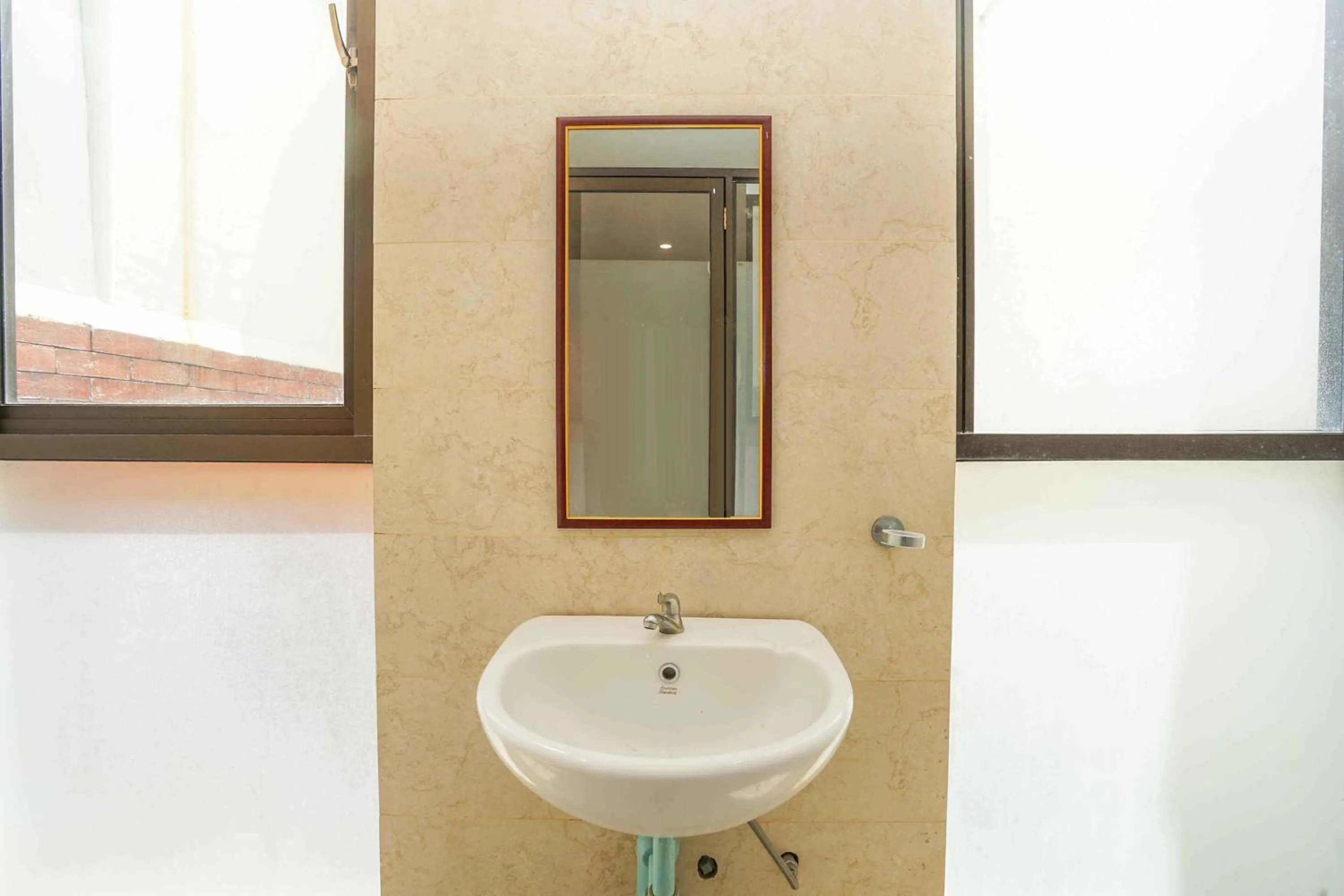 Shower in Noesa Heritage