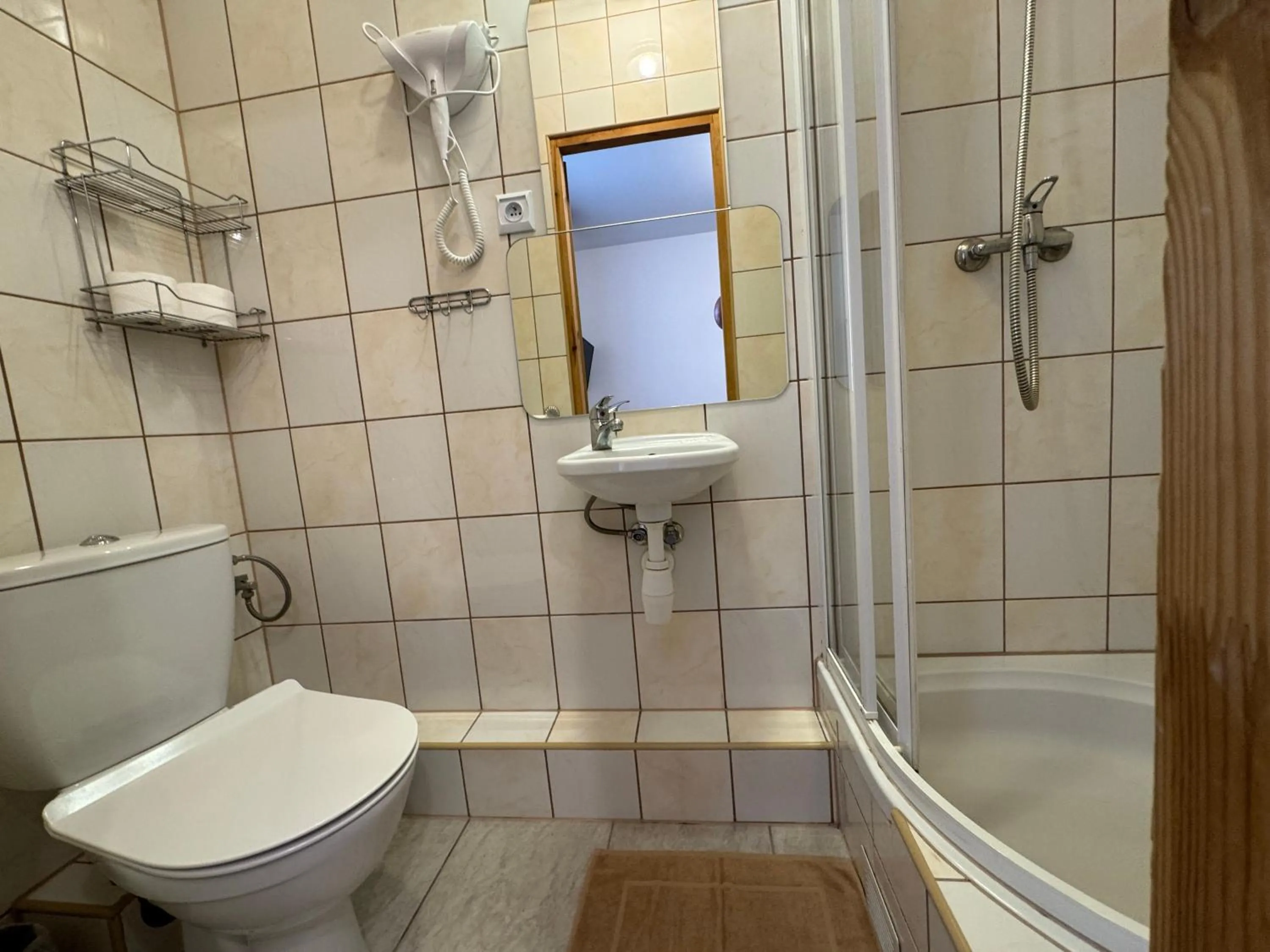 Shower in Willa Góry B&B