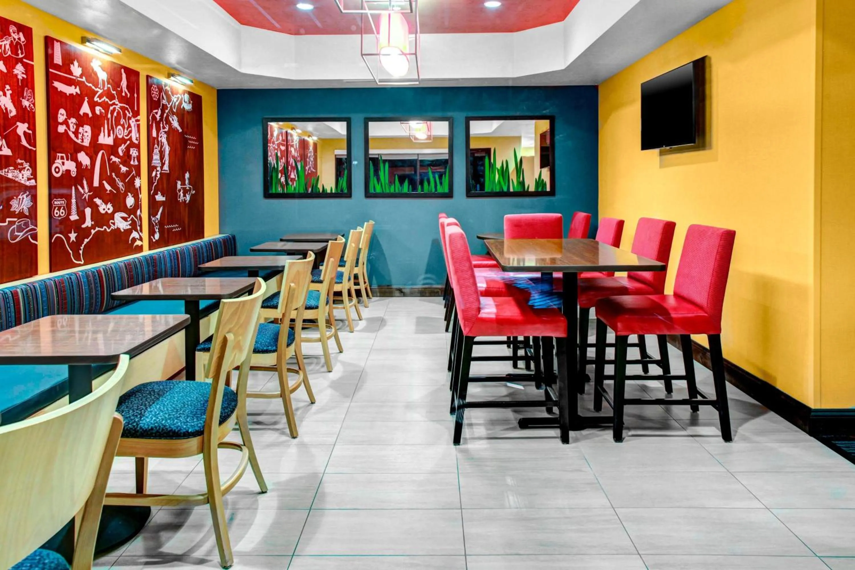 Breakfast in TownePlace Suites by Marriott Bakersfield West