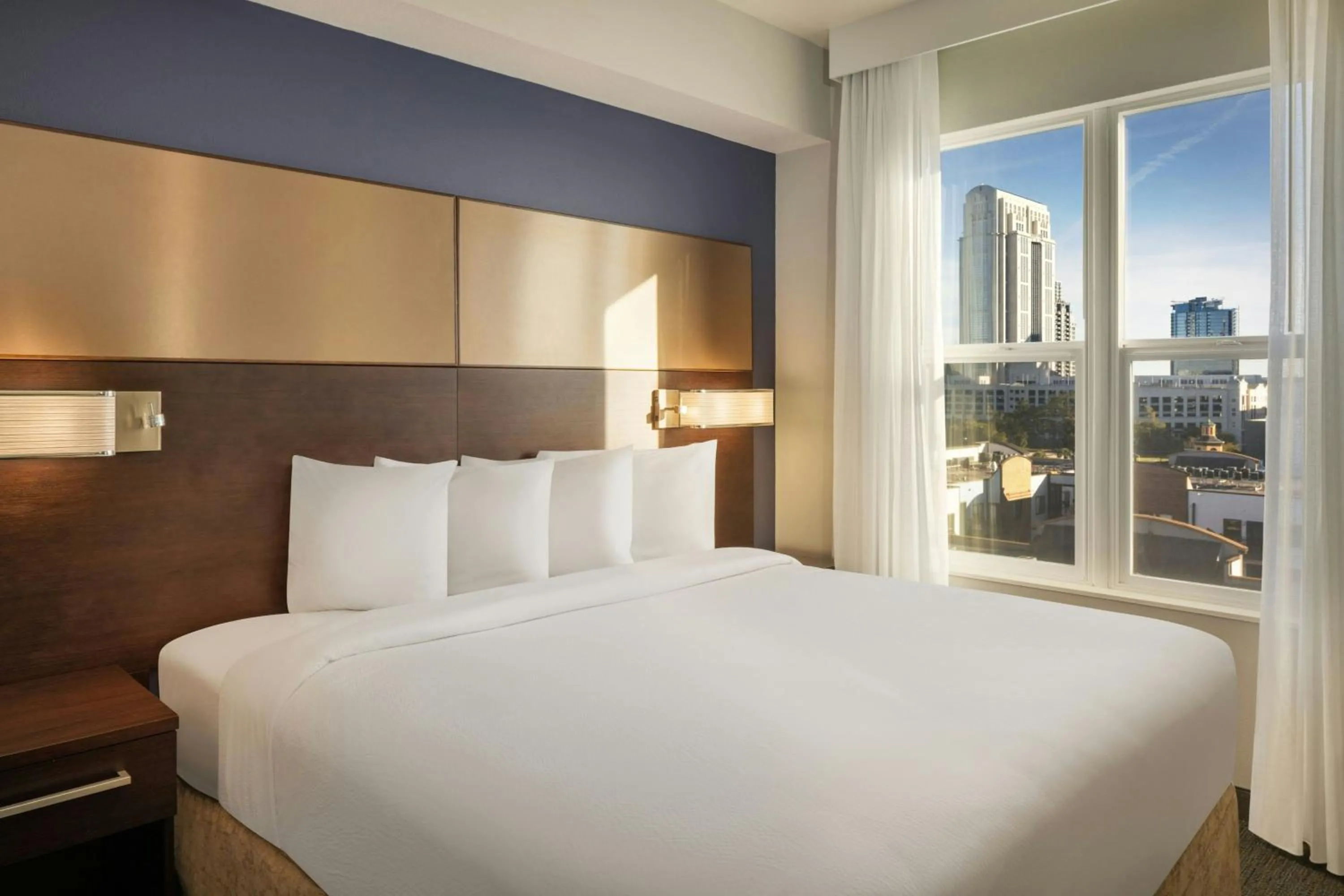 Photo of the whole room, Bed in Residence Inn by Marriott Orlando Downtown