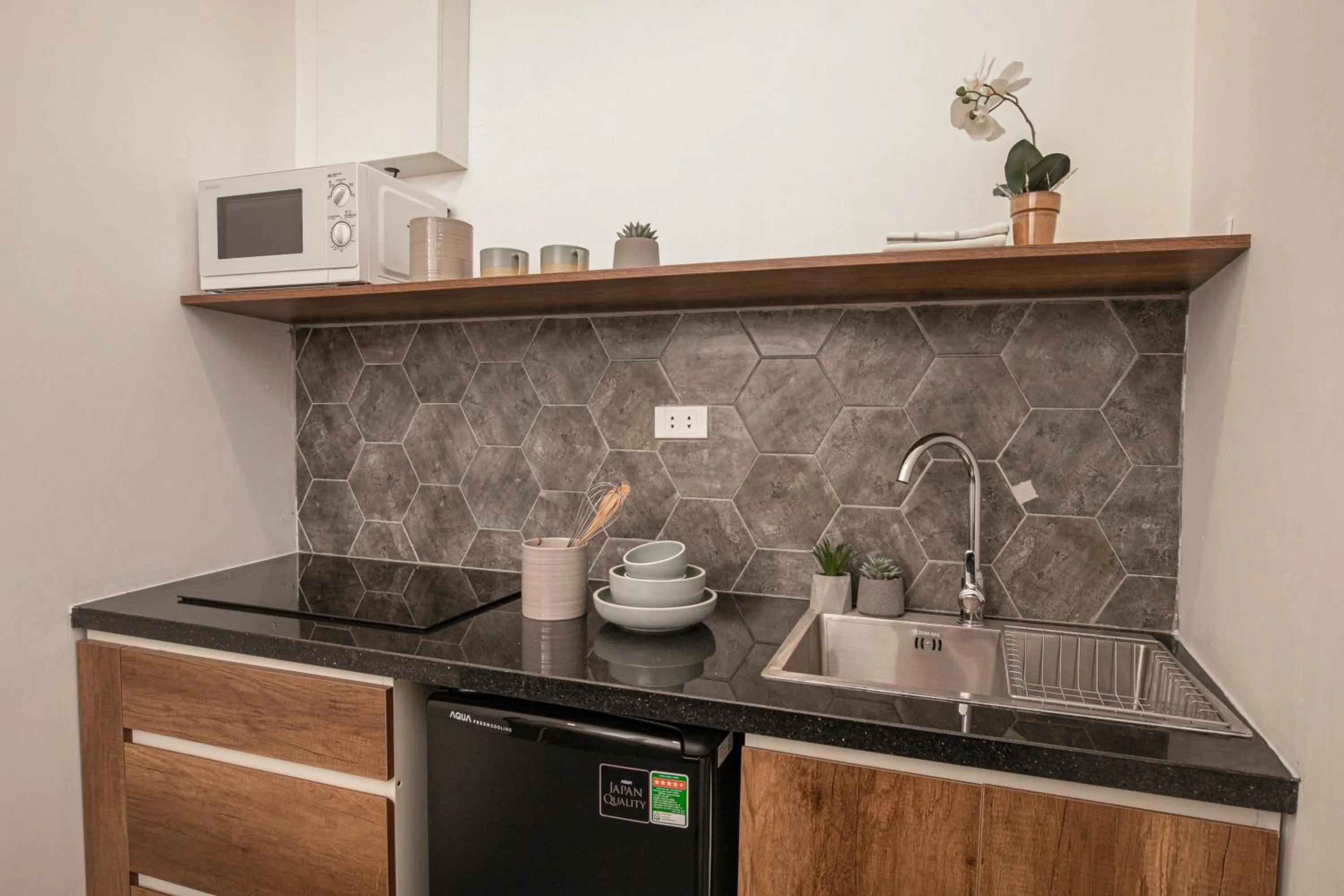 Kitchen or kitchenette in Bespoke Trendy Hotel Hanoi