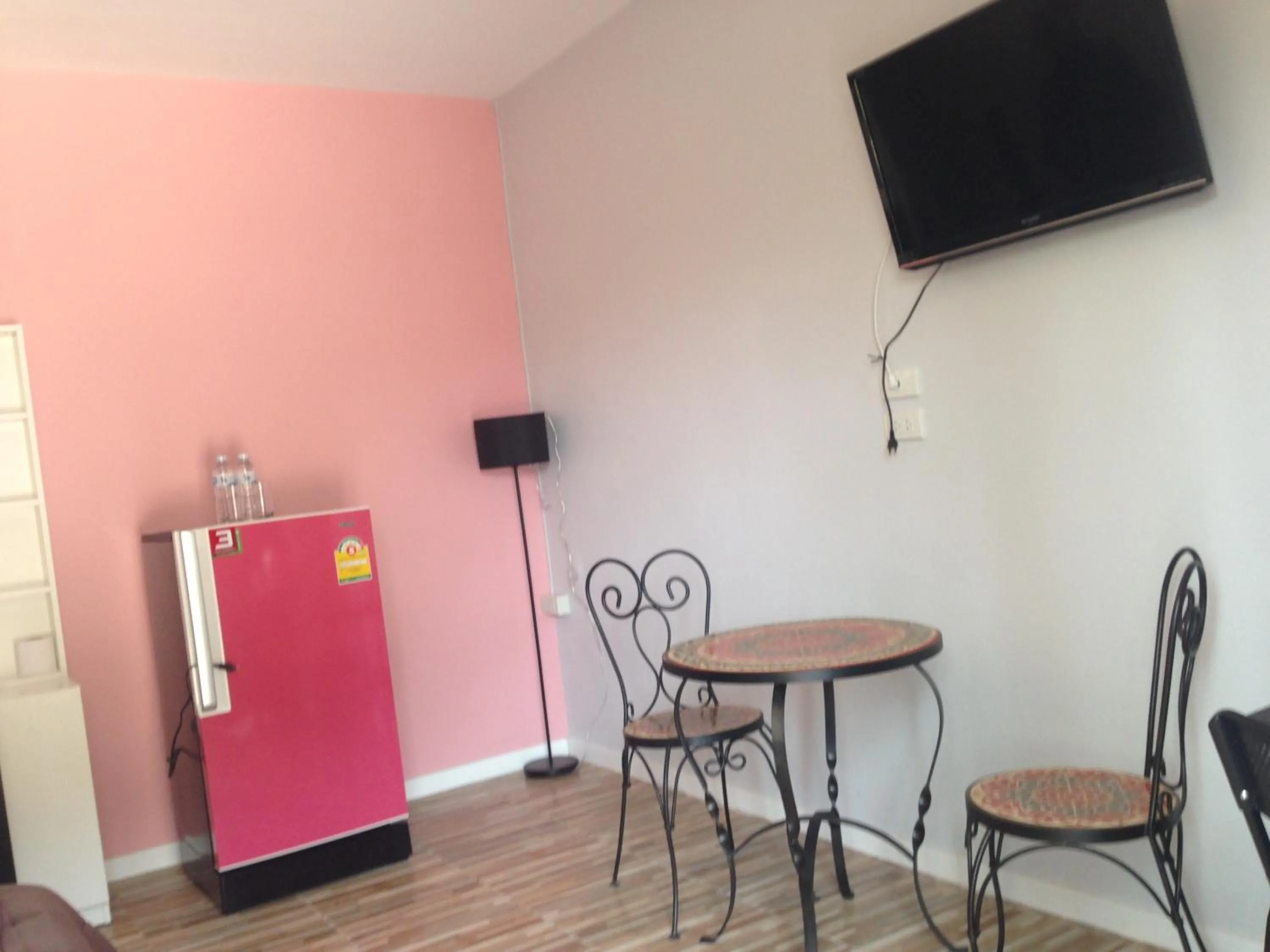 R2 Apartment Service