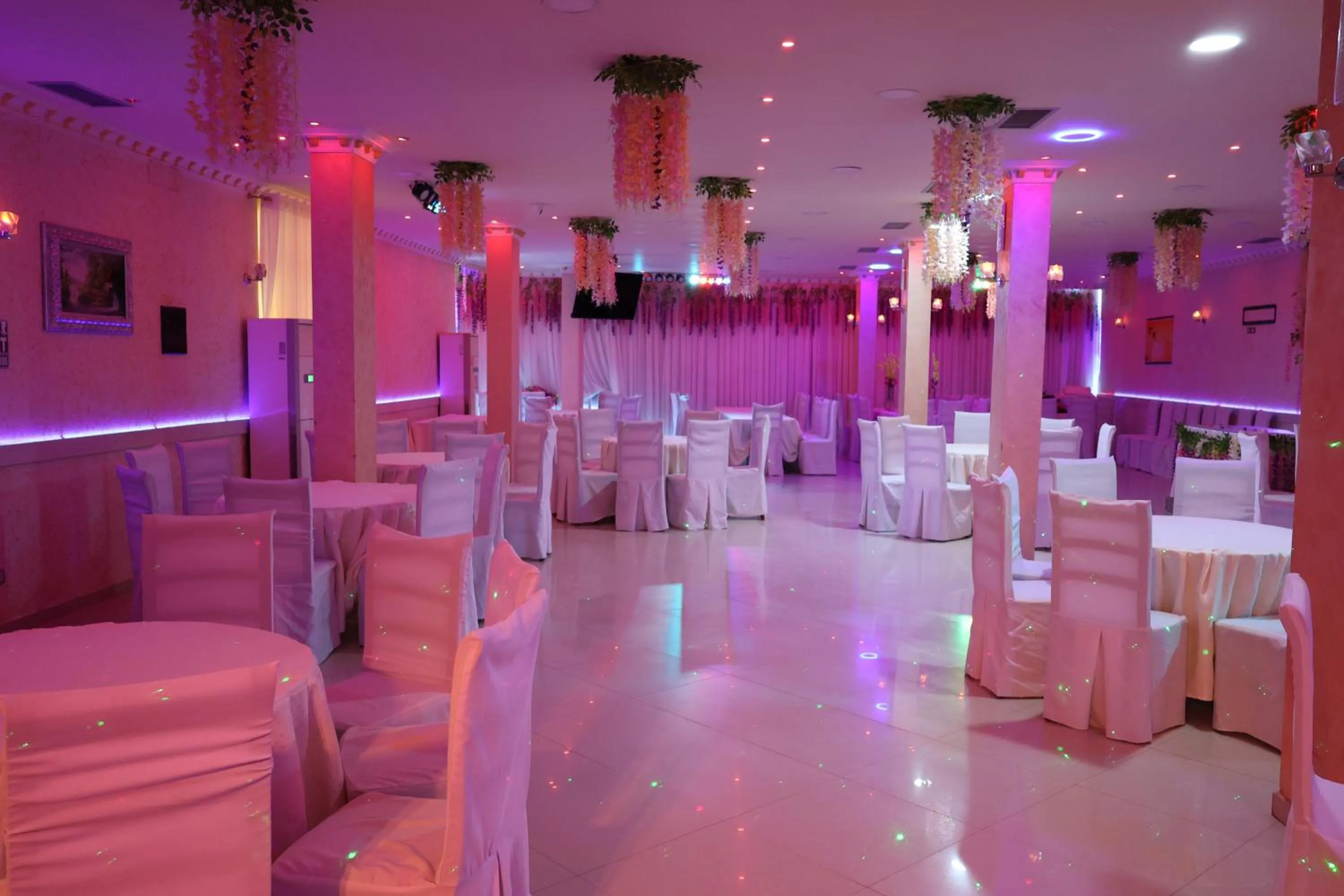 Kids's club in London Restaurant Hotel