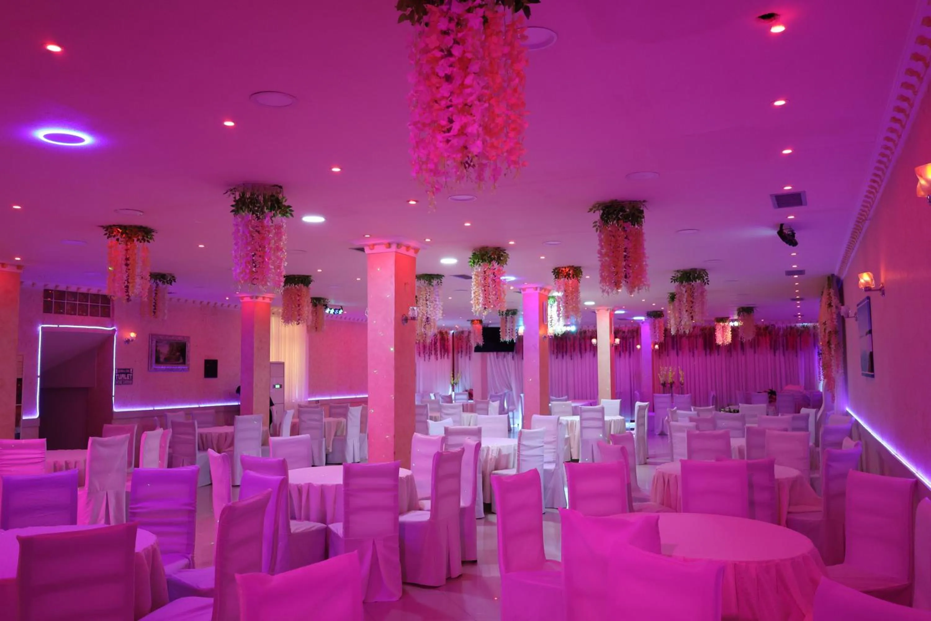 Kids's club in London Restaurant Hotel