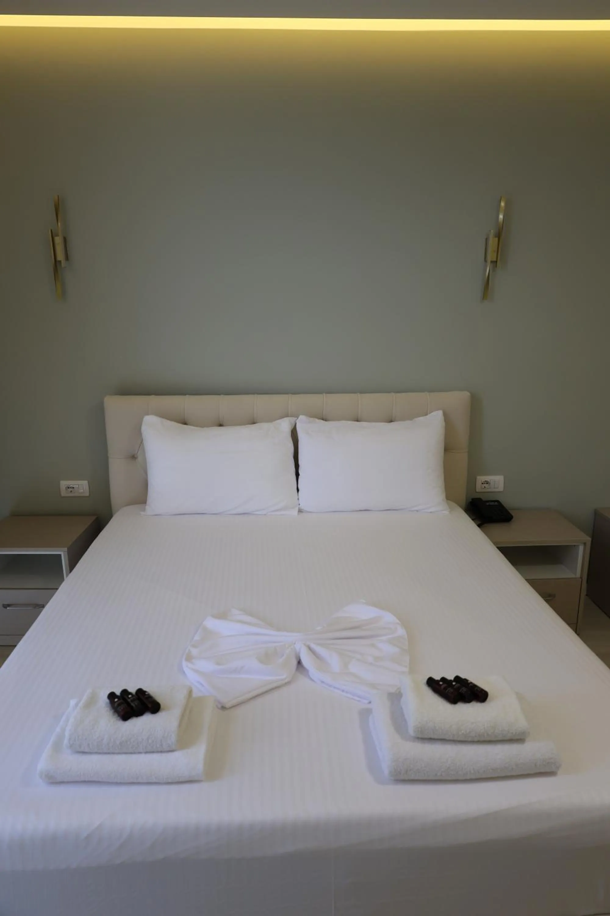 Bed in London Restaurant Hotel