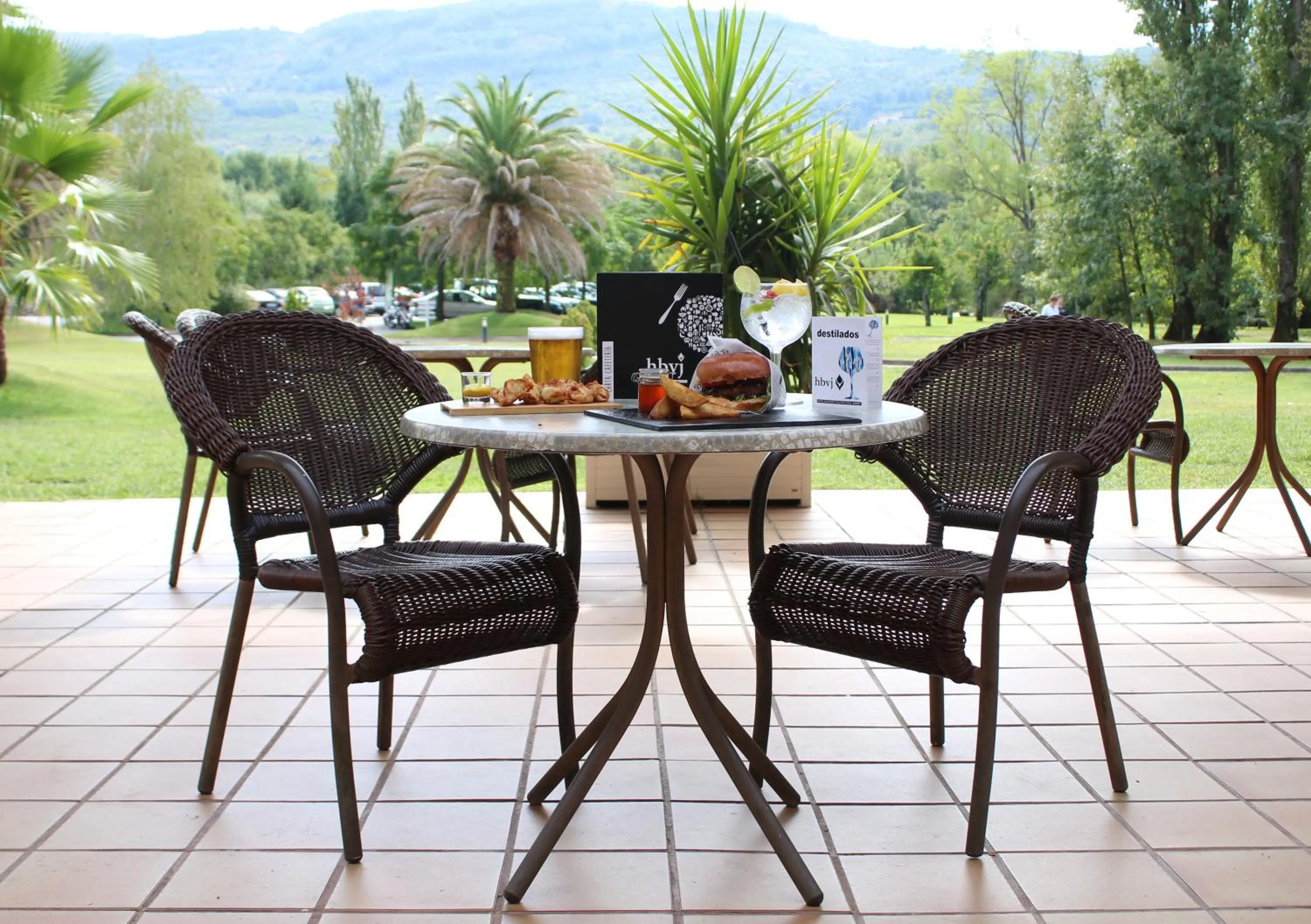 Lounge or bar in Hotel Balneario Valle del Jerte