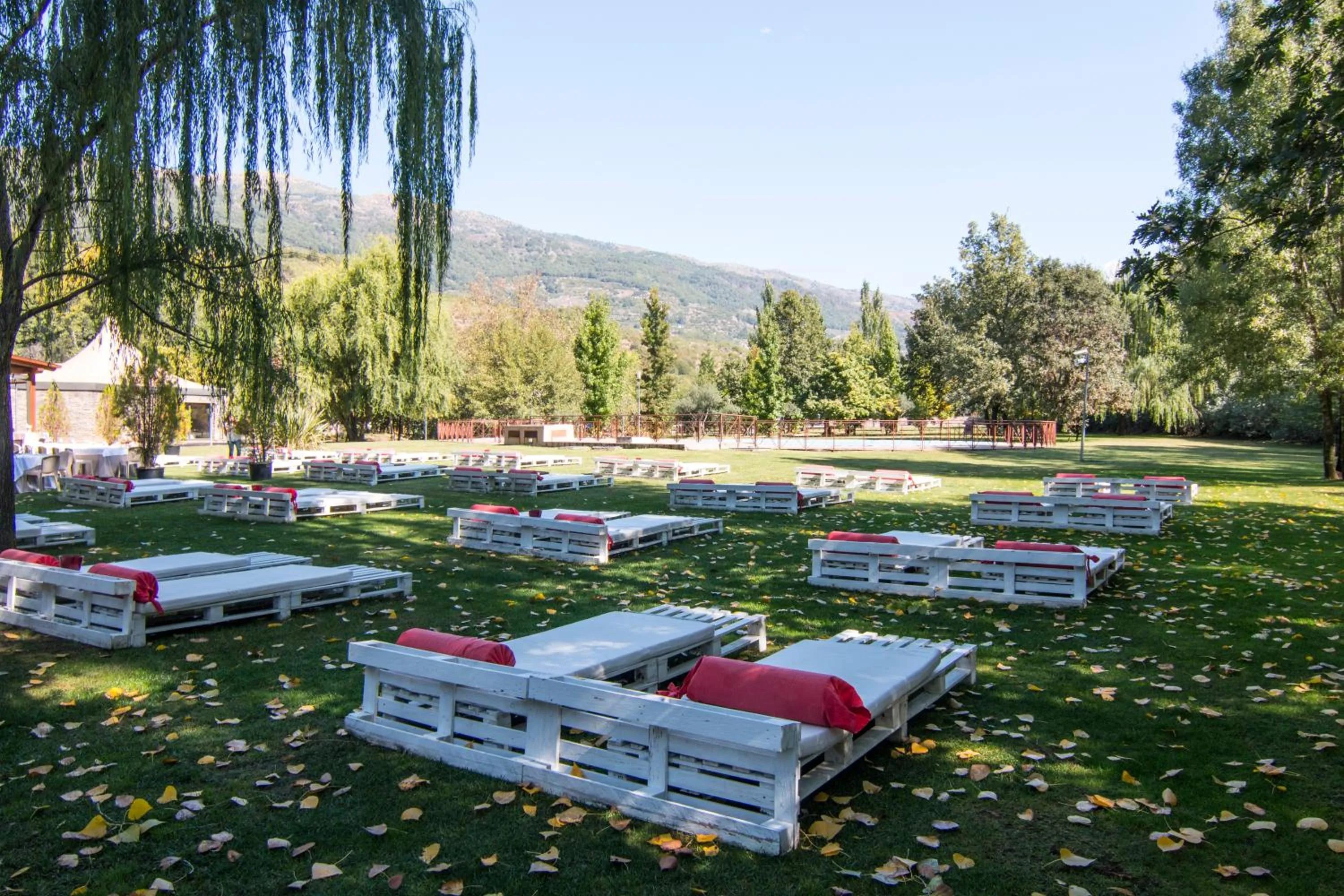 Garden in Hotel Balneario Valle del Jerte