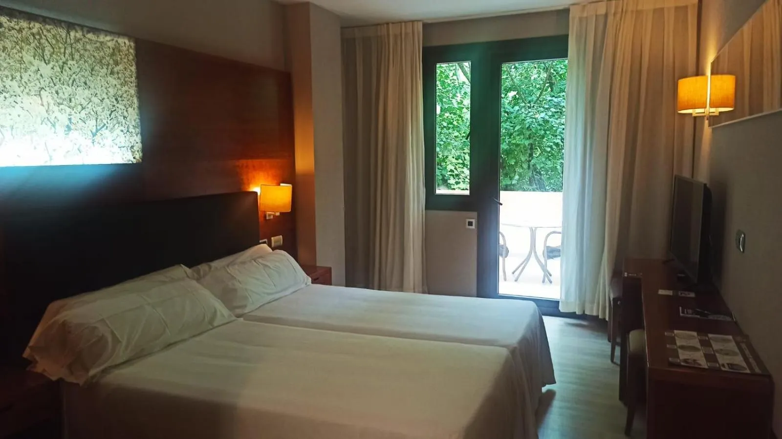 Bed in Hotel Balneario Valle del Jerte