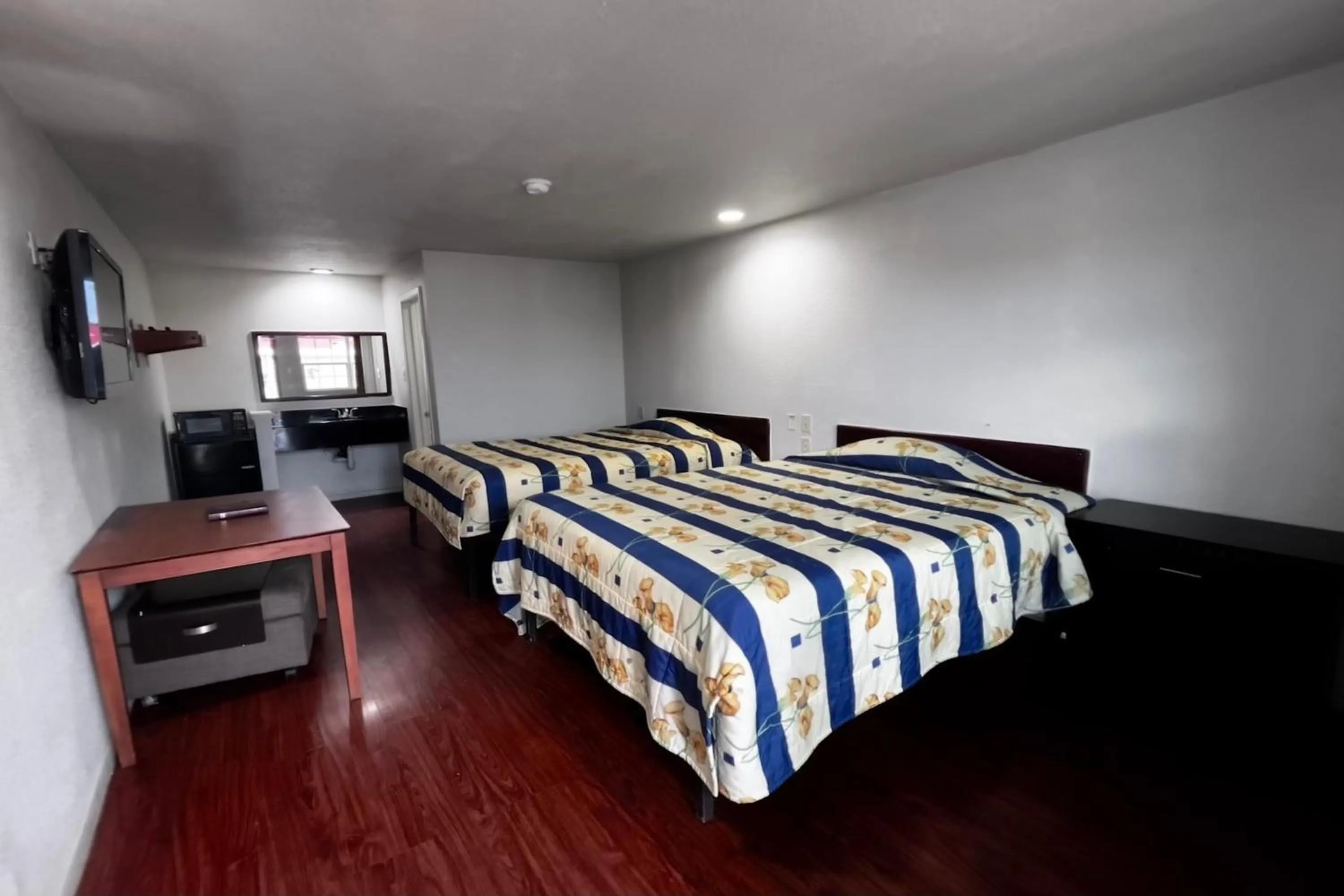 Deluxe Inn Motel By OYO Grand Prairie Interstate 30