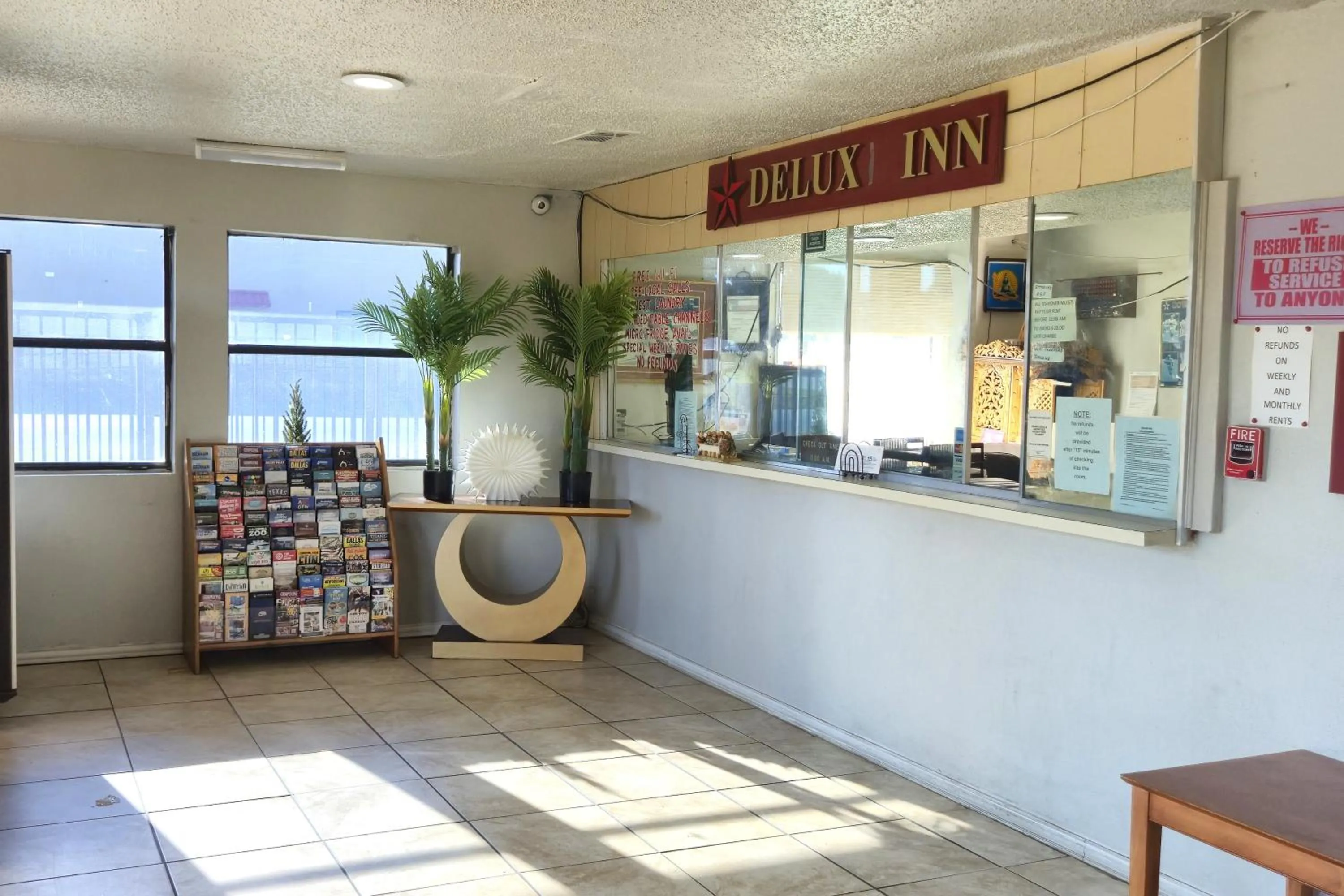 Lobby or reception in Deluxe Inn Motel By OYO Grand Prairie Interstate 30