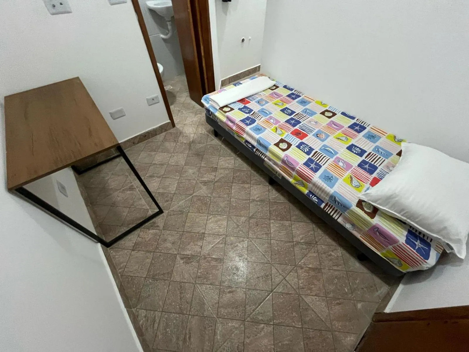 Bed in Condomínio Residencial Vitória 3