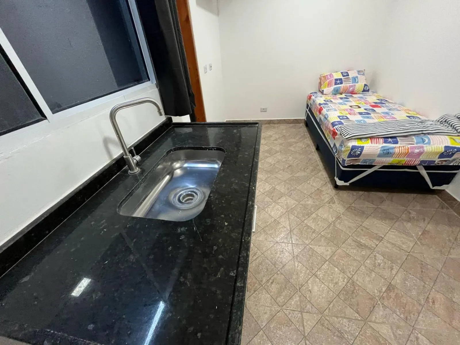 Bed in Condomínio Residencial Vitória 3