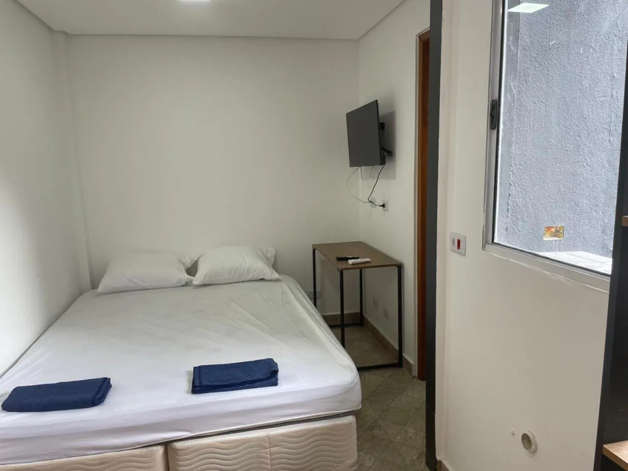 Bed in Condomínio Residencial Vitória 3