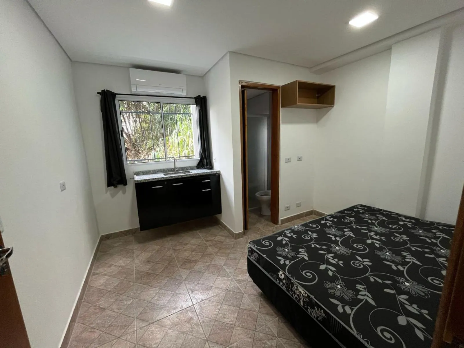 Bed in Condomínio Residencial Vitória 3