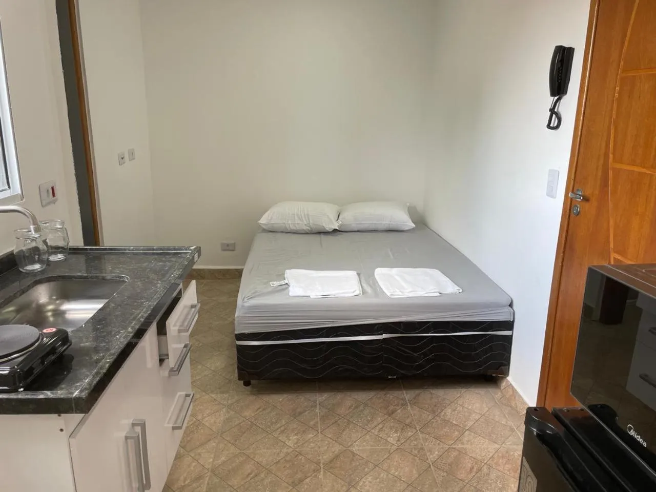 Bed in Condomínio Residencial Vitória 3