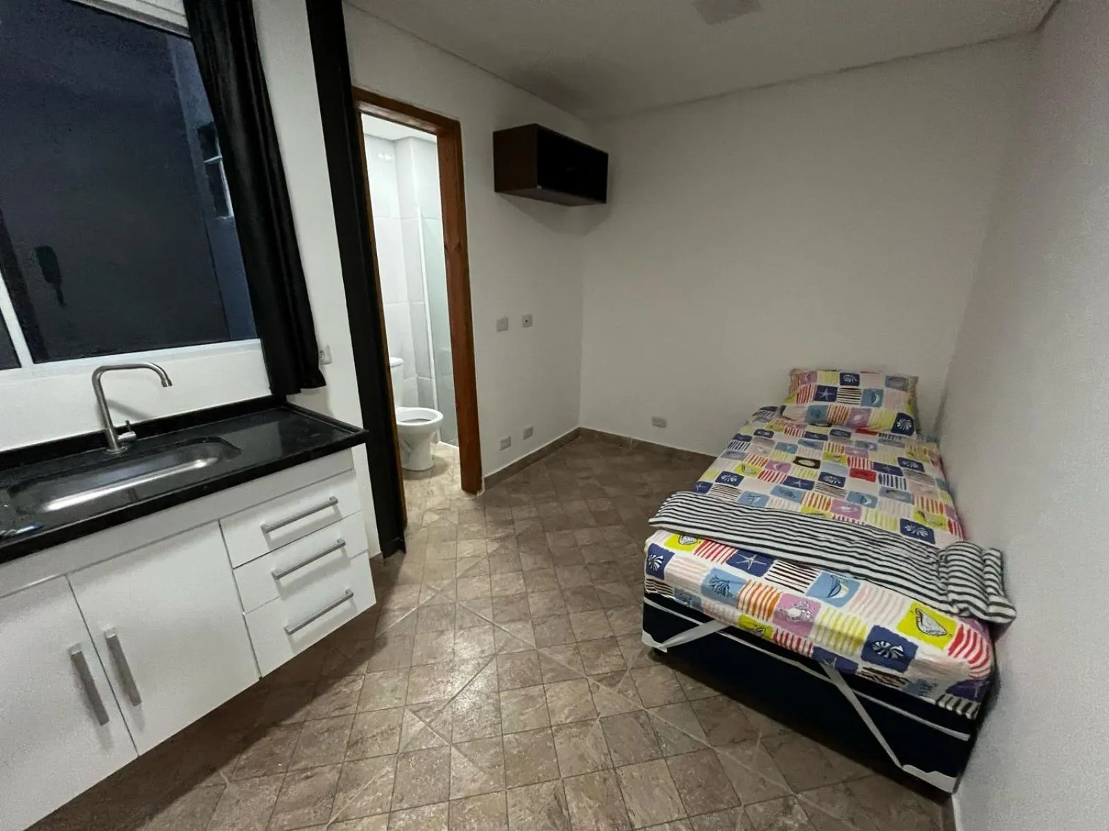 Bed in Condomínio Residencial Vitória 3