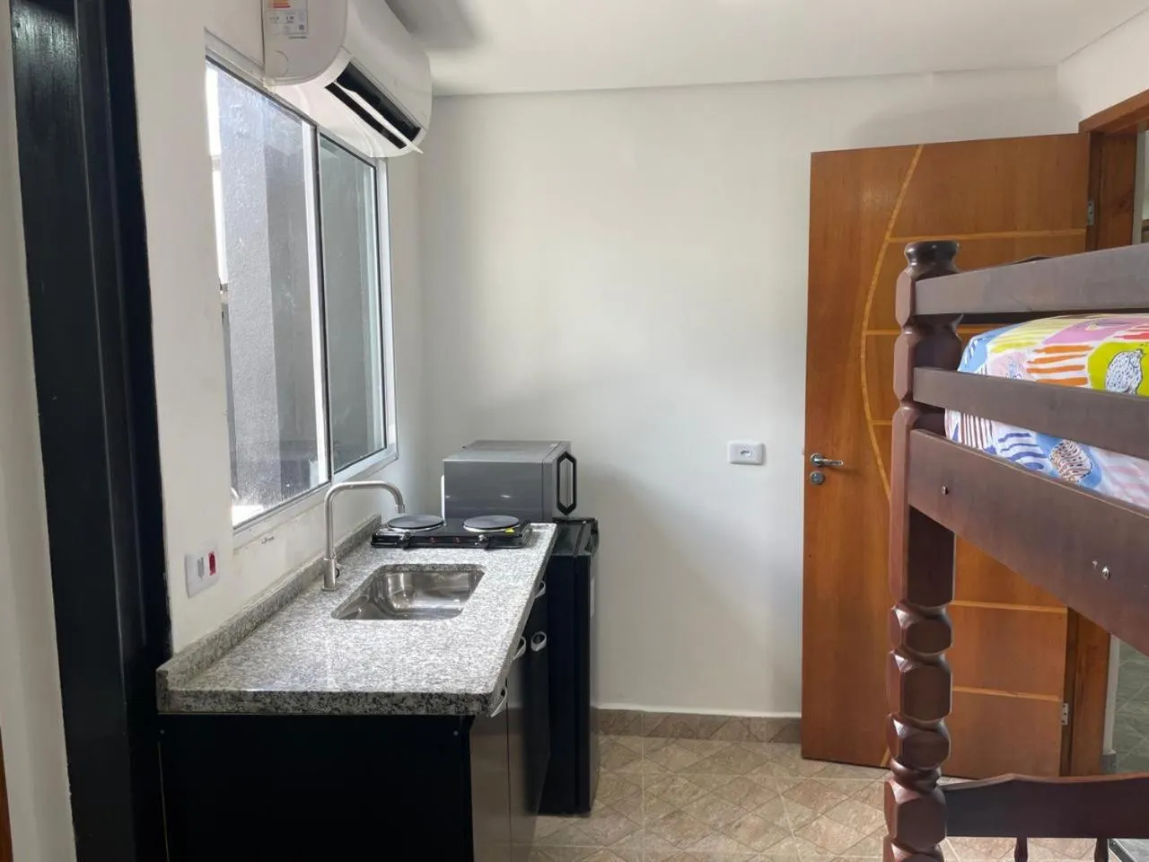 Bed in Condomínio Residencial Vitória 3