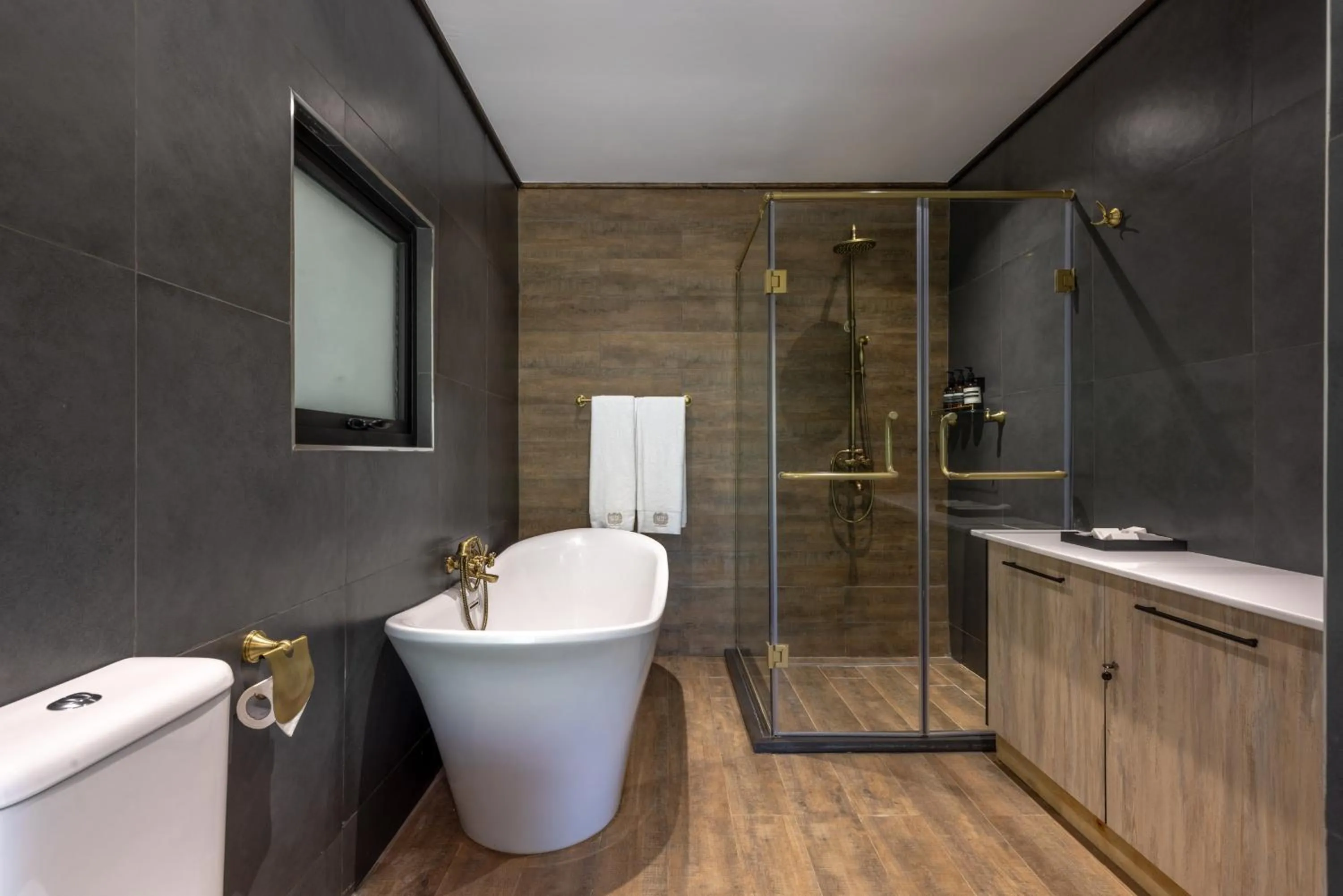 Shower in Pax Manor Muthaiga