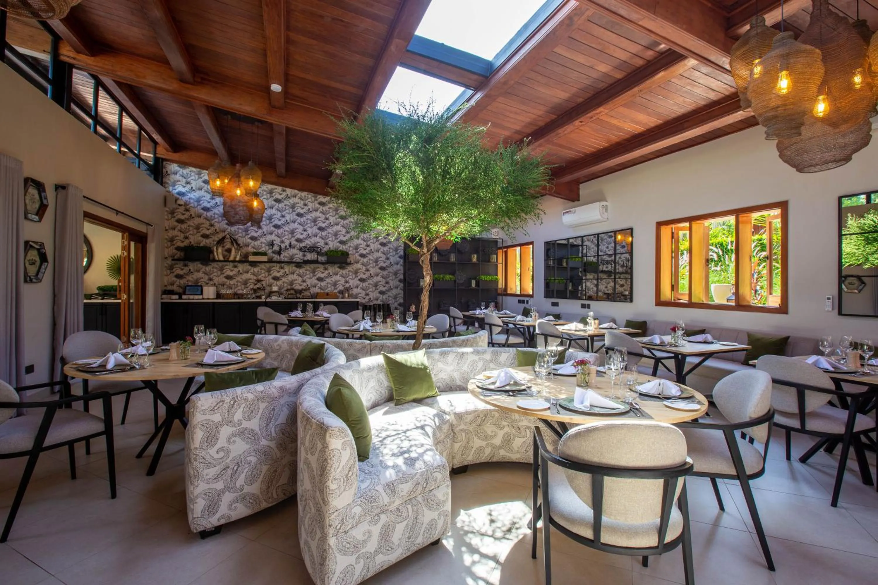 Restaurant/places to eat in Pax Manor Muthaiga