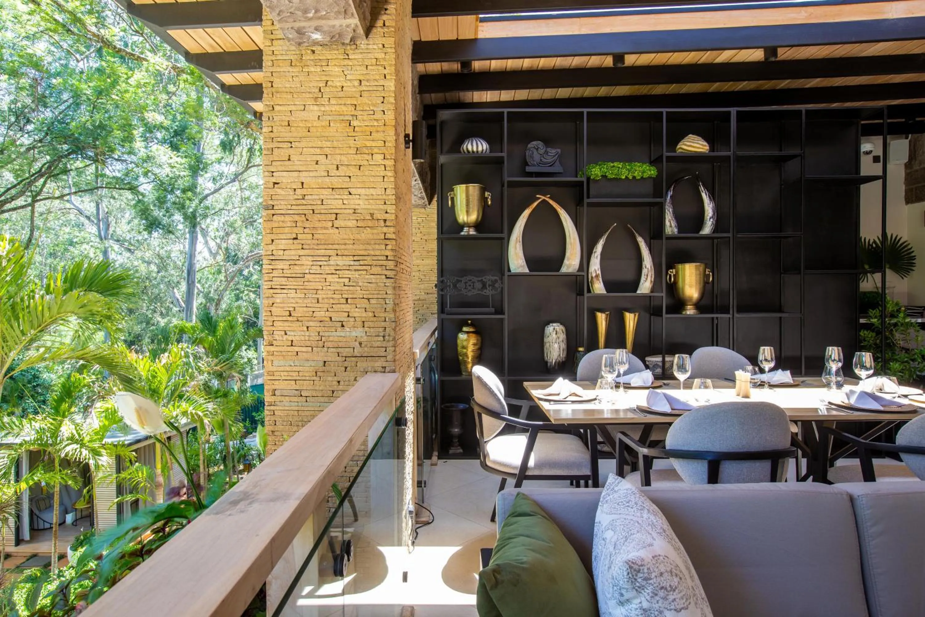 Restaurant/places to eat in Pax Manor Muthaiga