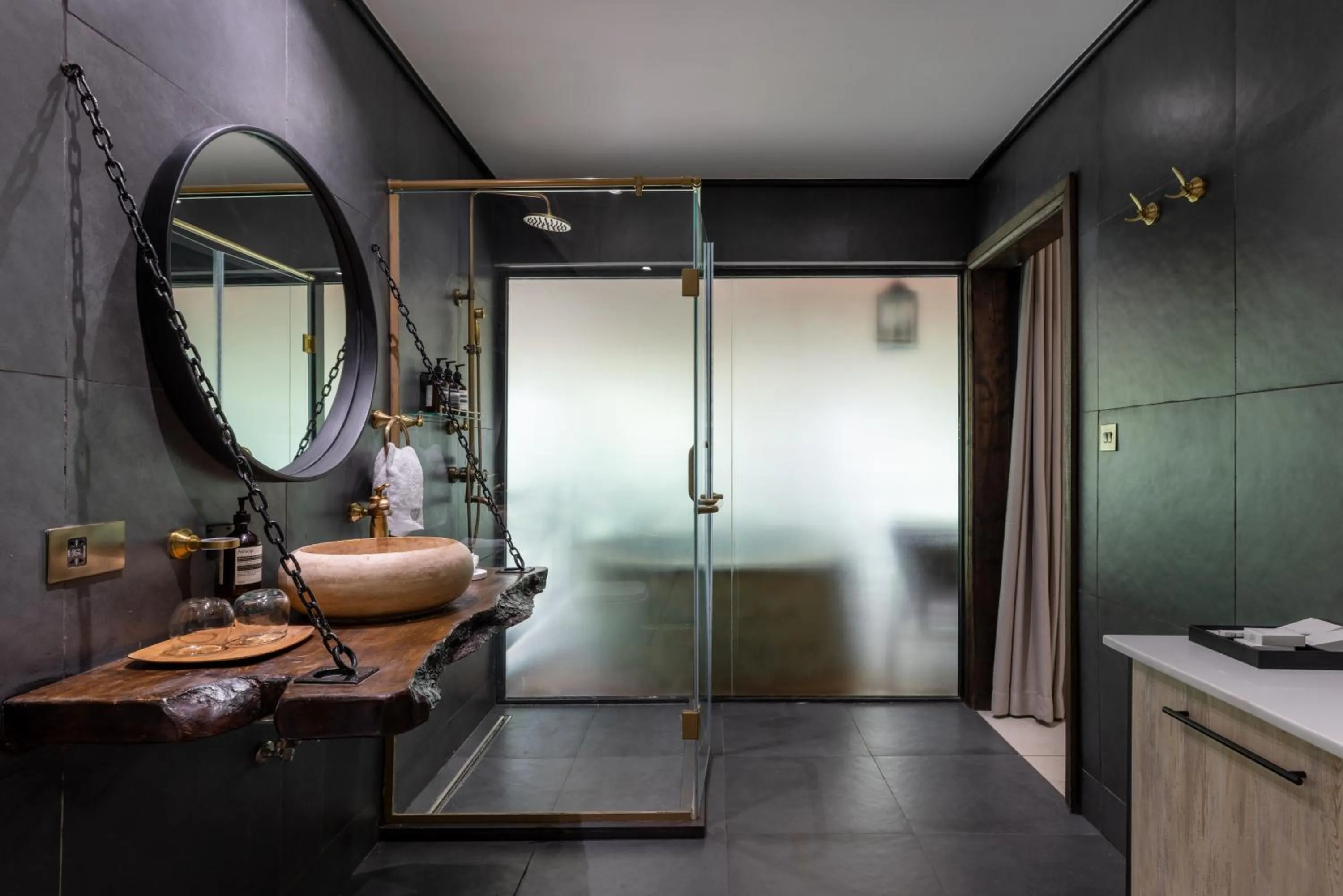 Shower in Pax Manor Muthaiga