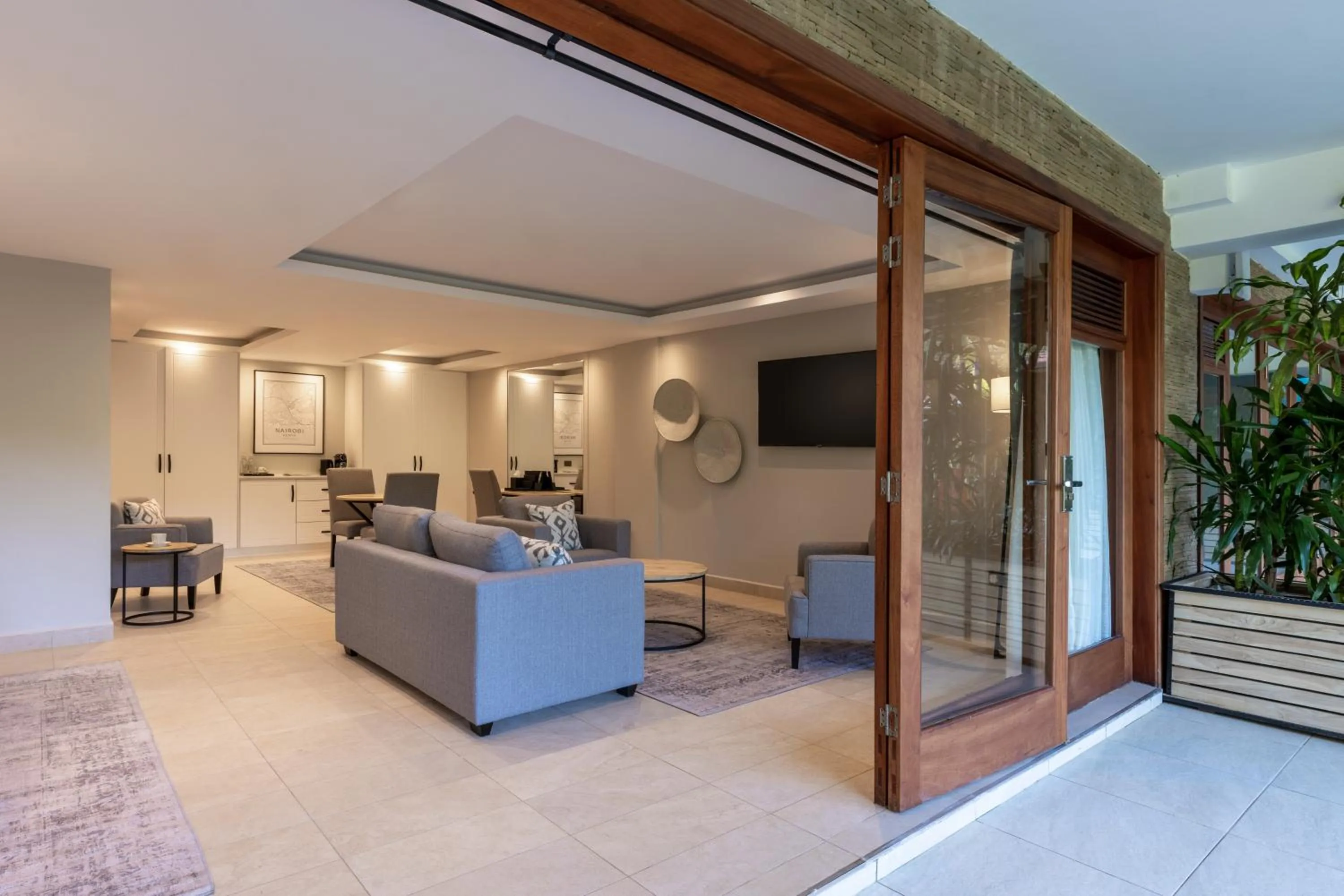 TV and multimedia in Pax Manor Muthaiga