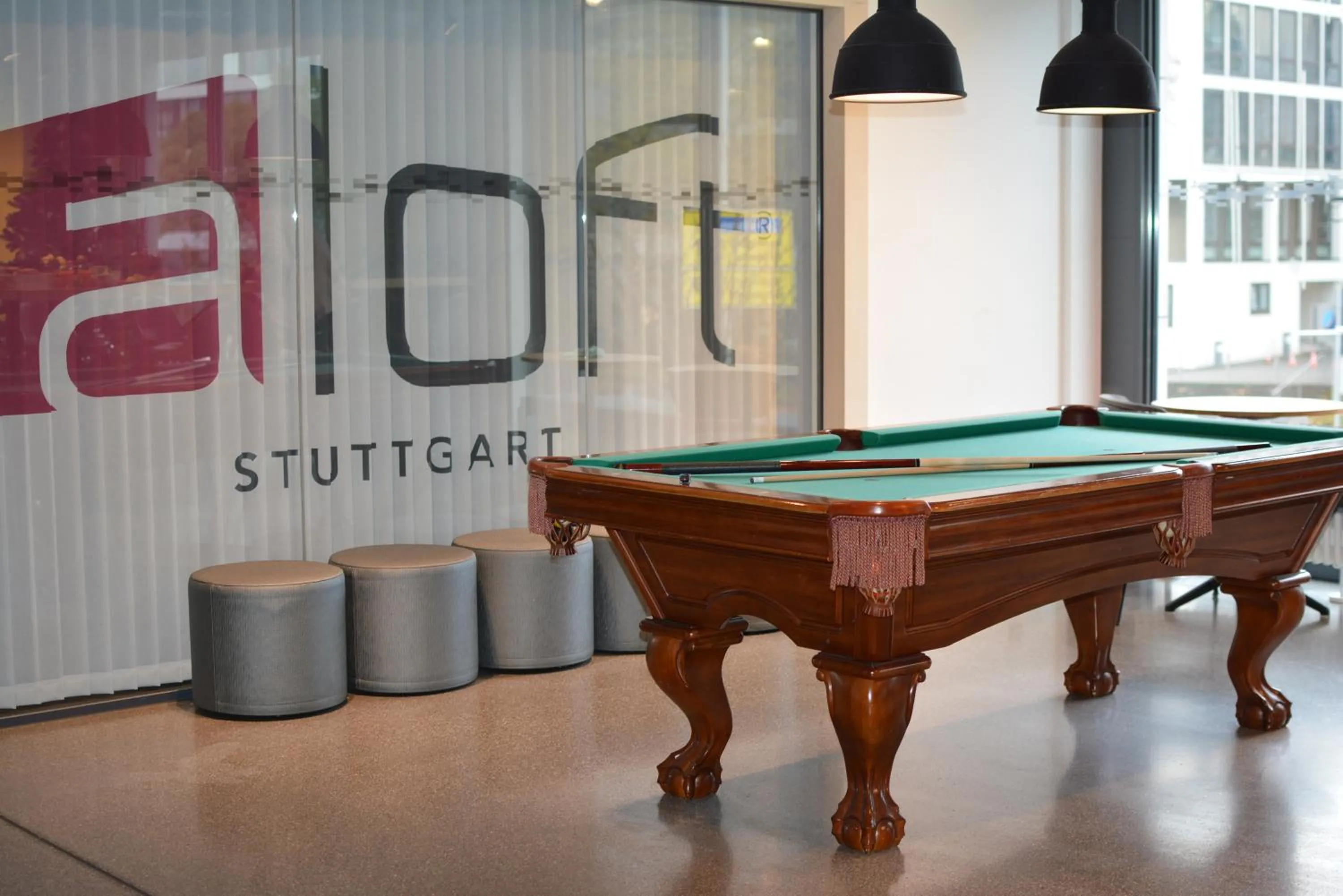 Billiard in Aloft Stuttgart