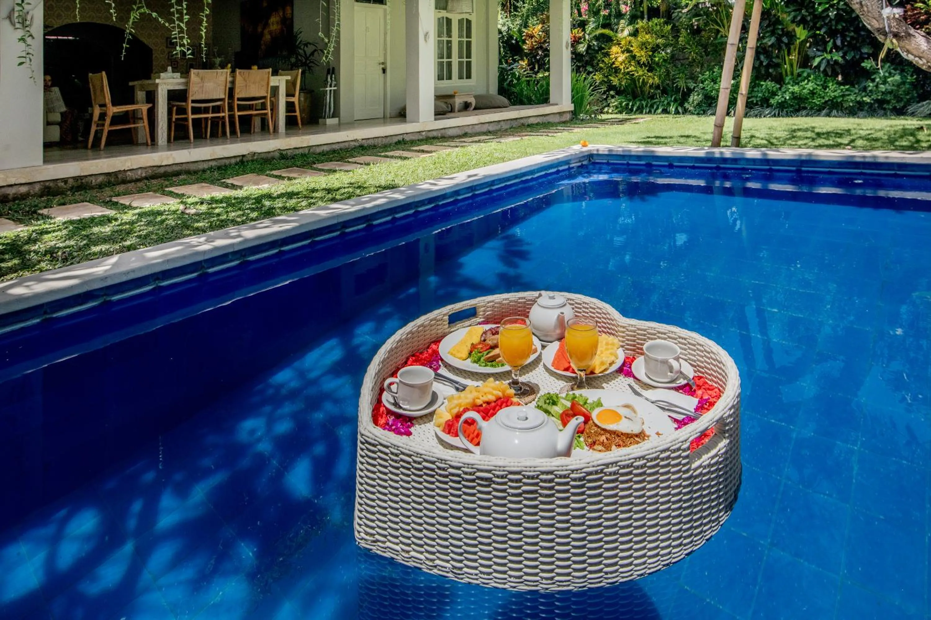 Day in Villa Lodek Deluxe