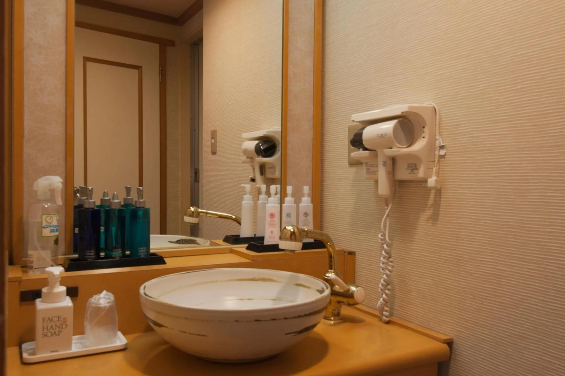 Bathroom in UmibenokakureyuSEIRYU海辺のかくれ湯清流