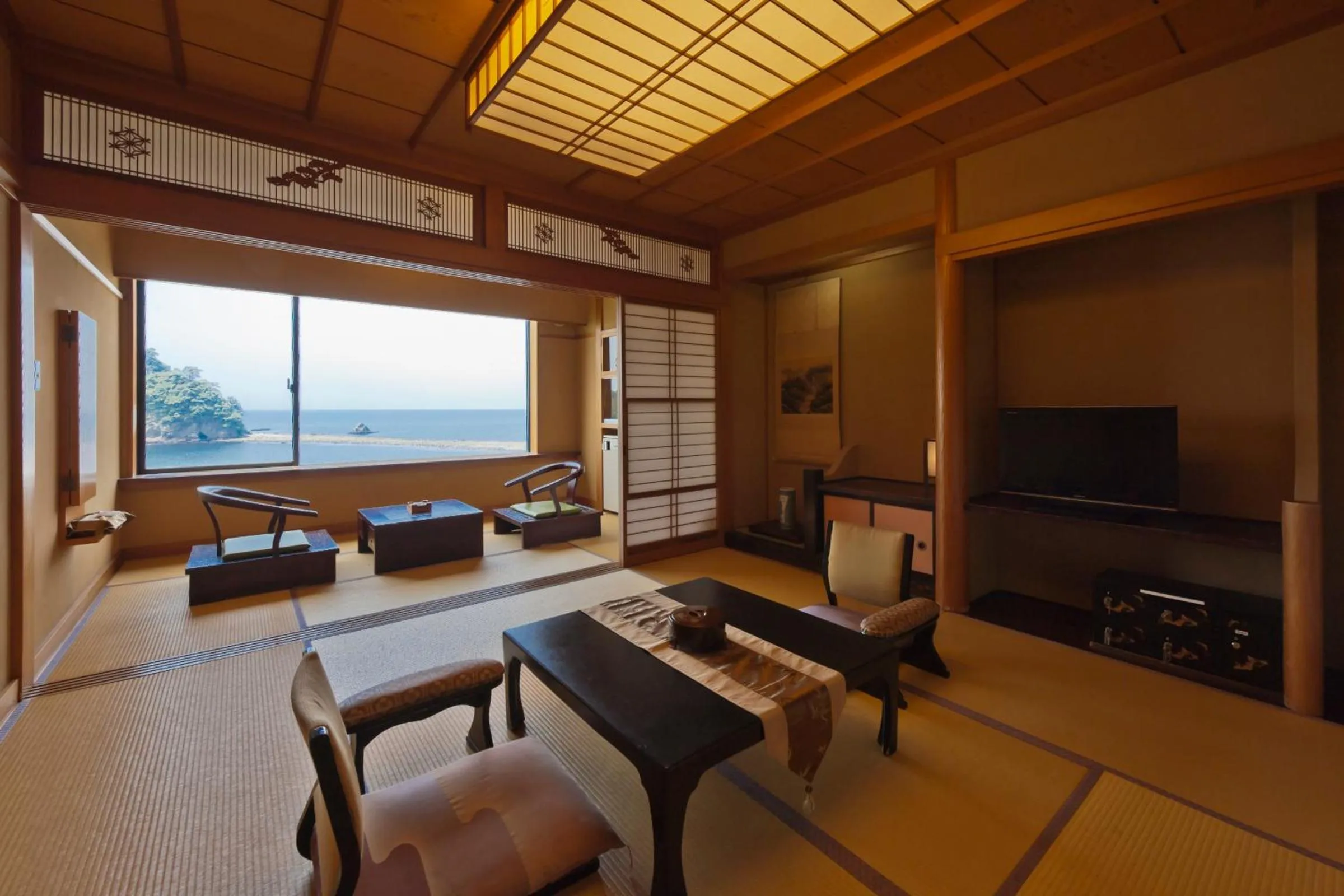 Living room in UmibenokakureyuSEIRYU海辺のかくれ湯清流
