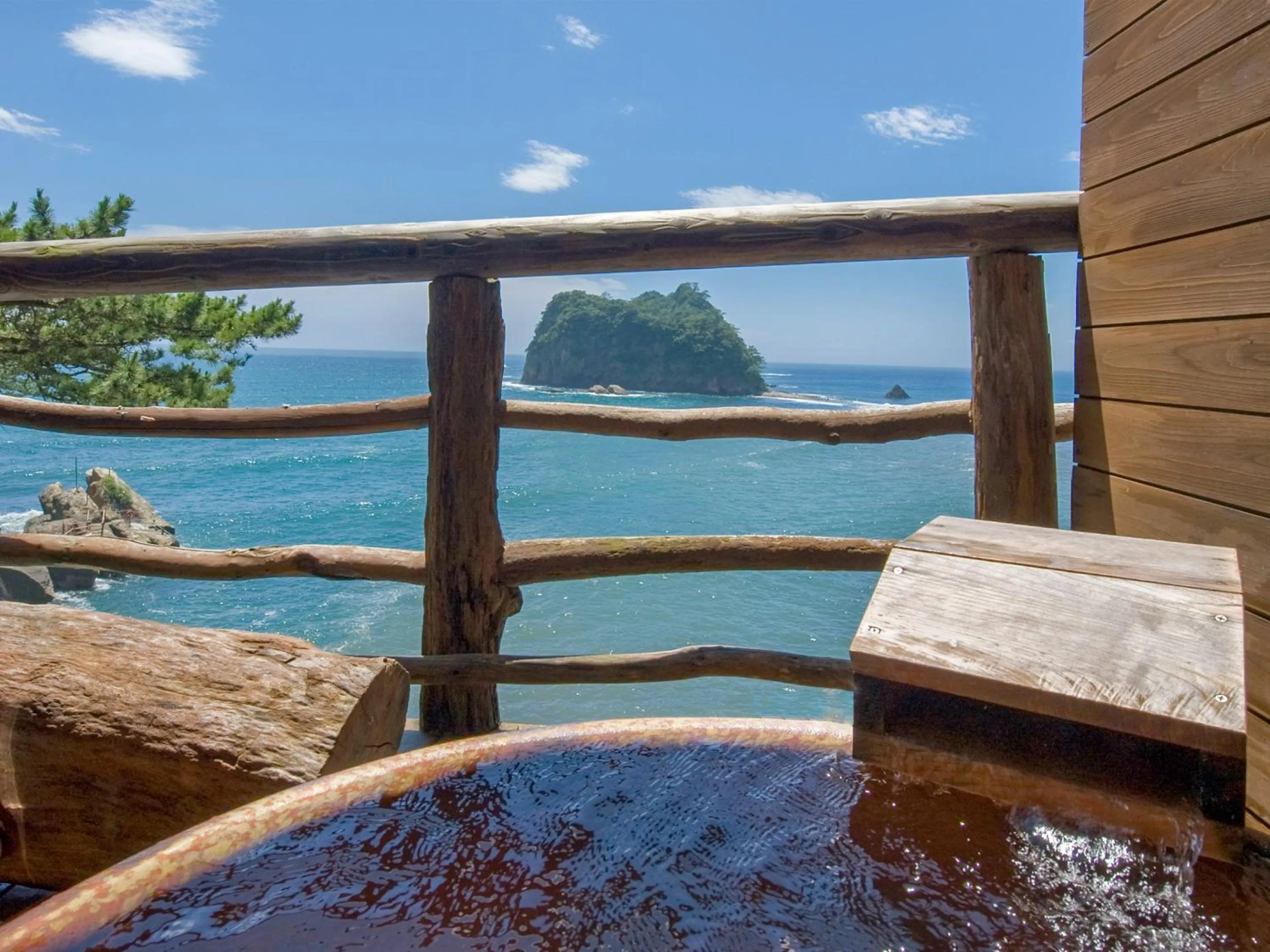 Natural landscape in UmibenokakureyuSEIRYU海辺のかくれ湯清流