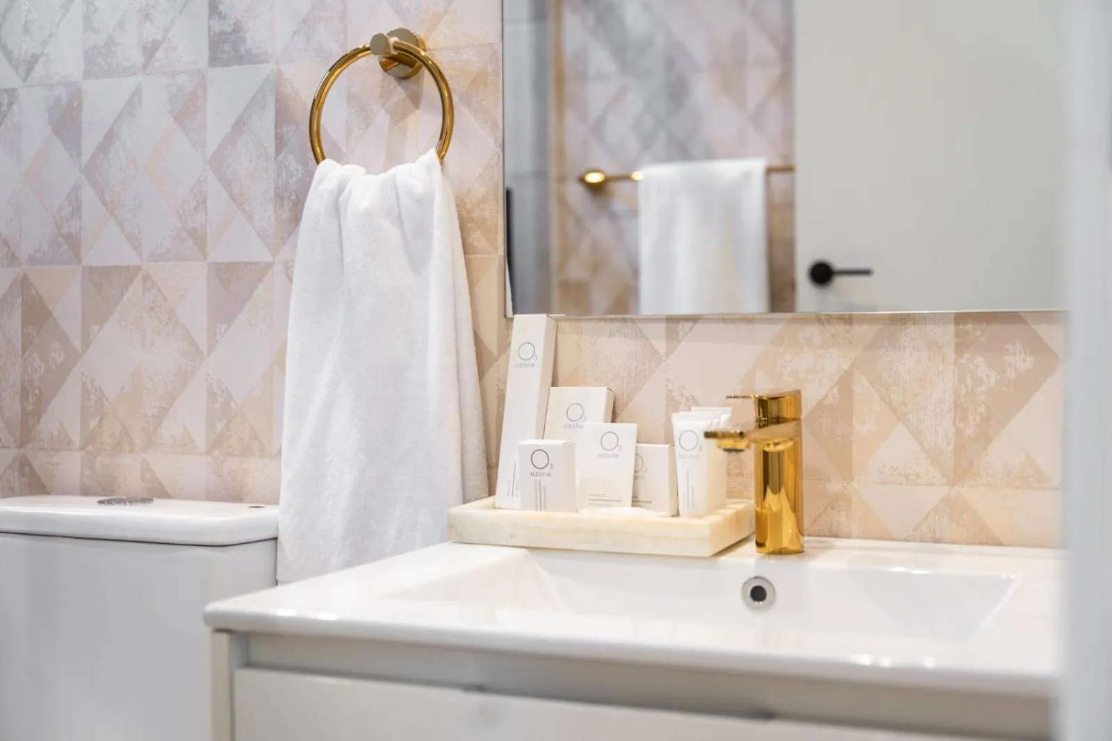 Bathroom in Aston Rubi City Suites