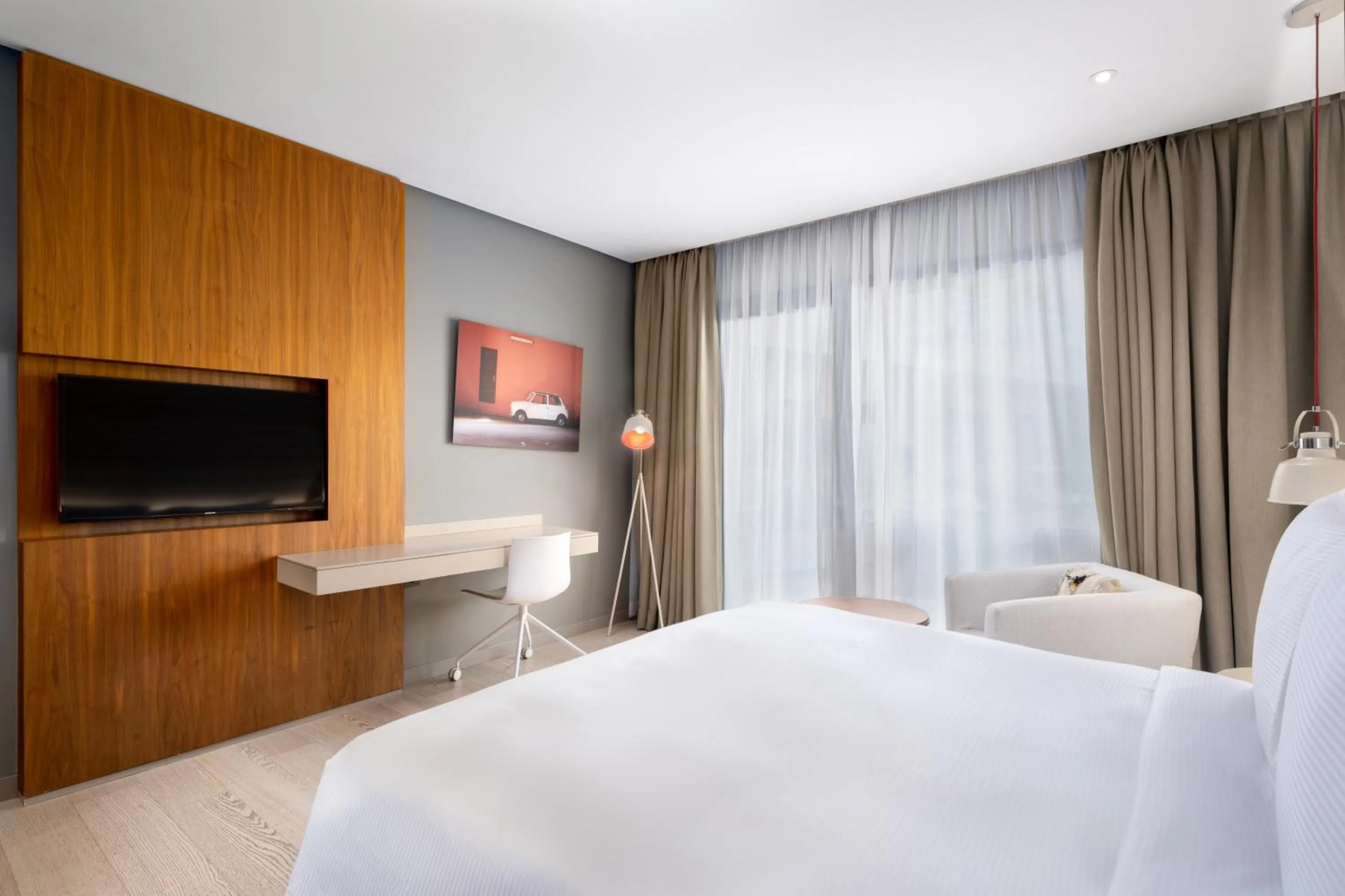 TV and multimedia, Bed in Radisson Blu Marrakech, Carré Eden