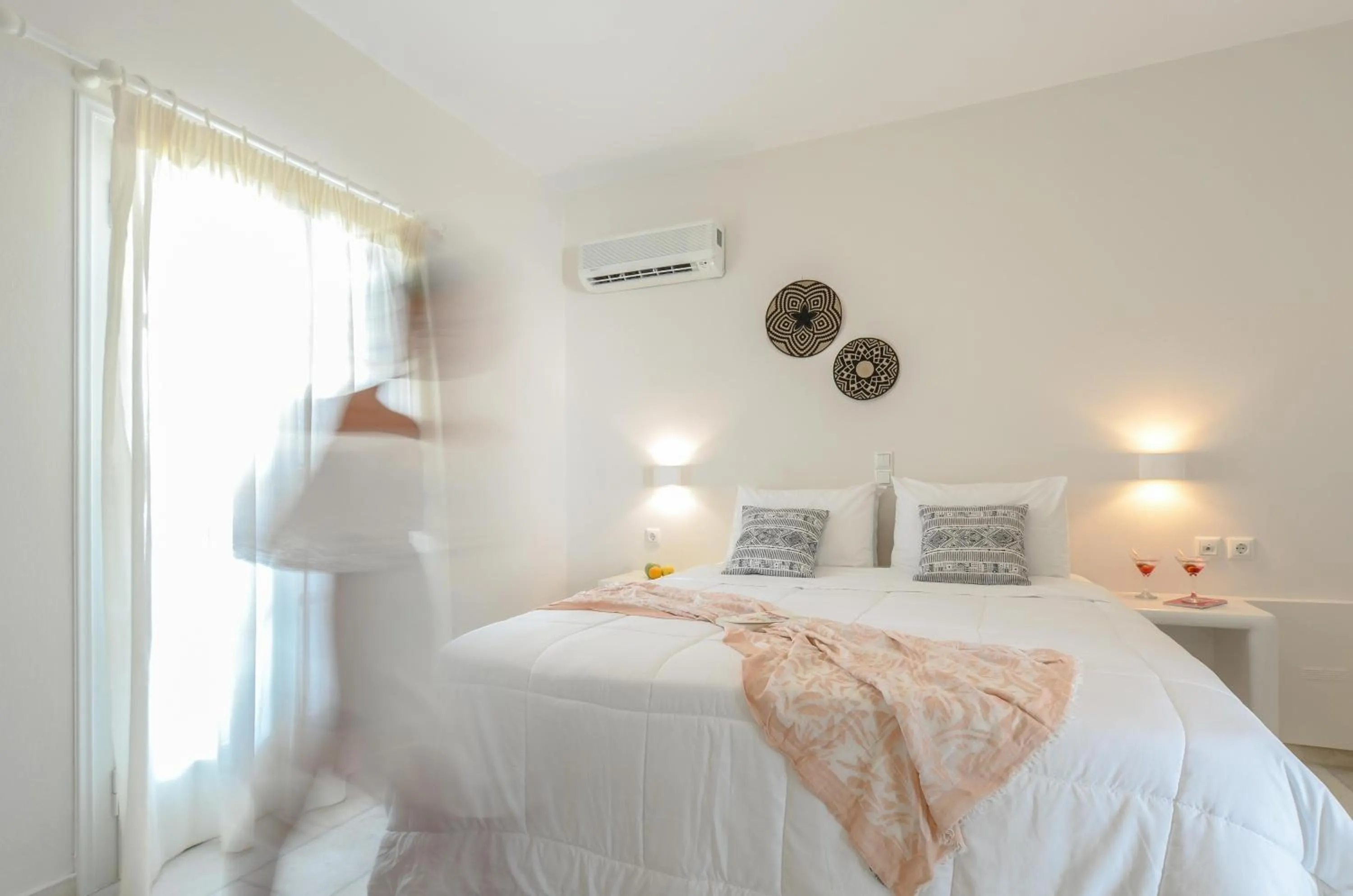 Shower, Bed in Golden Sand