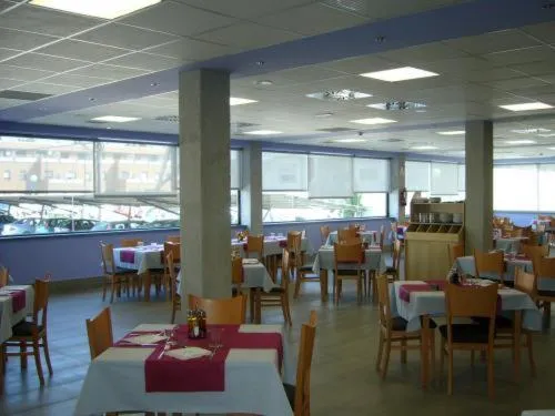 Restaurant/places to eat in Hotel Alfinden