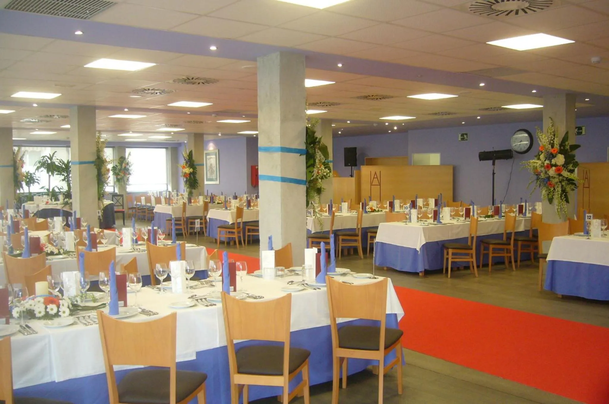Restaurant/places to eat in Hotel Alfinden