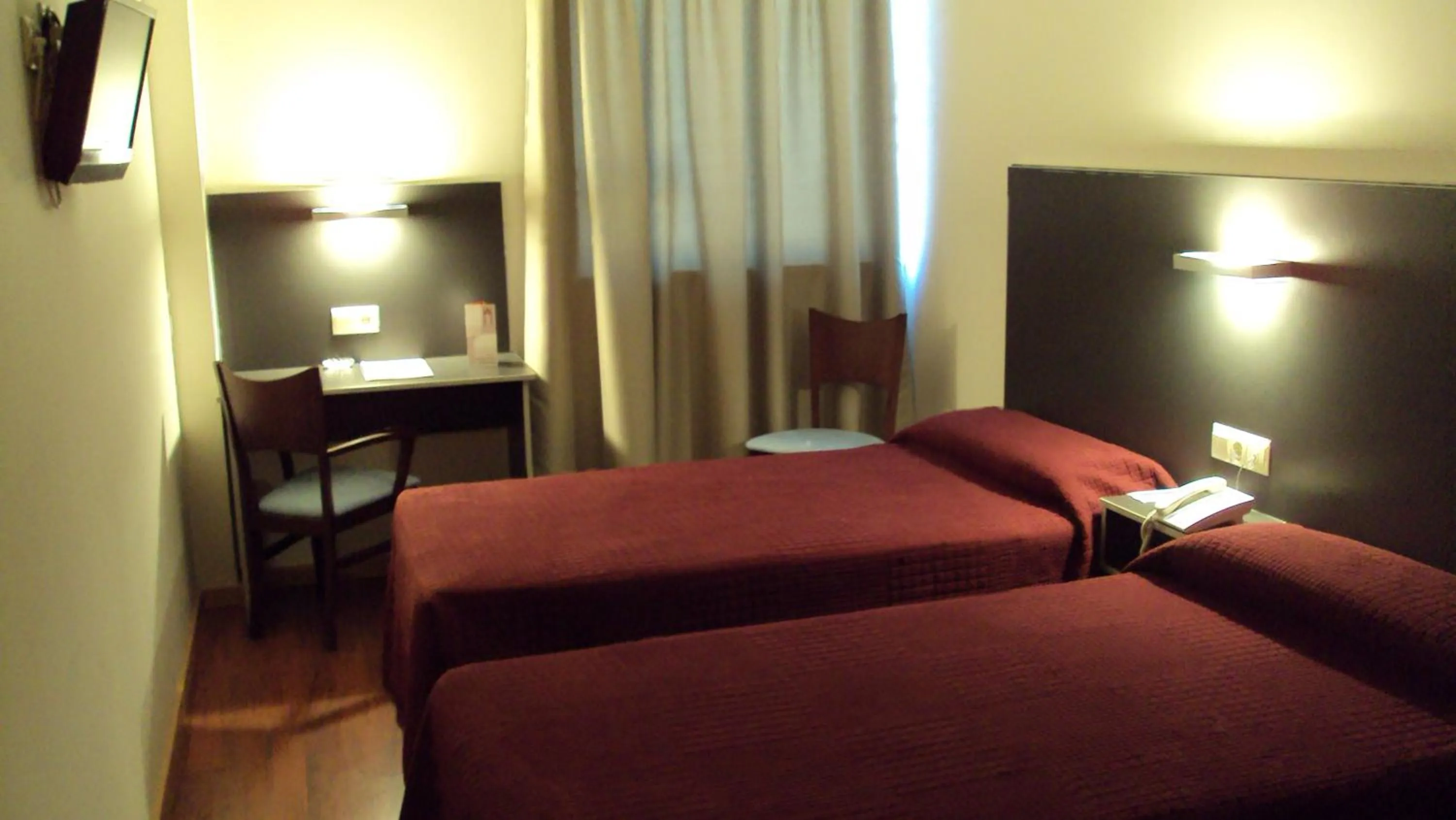 Photo of the whole room, Bed in Hotel Alfinden