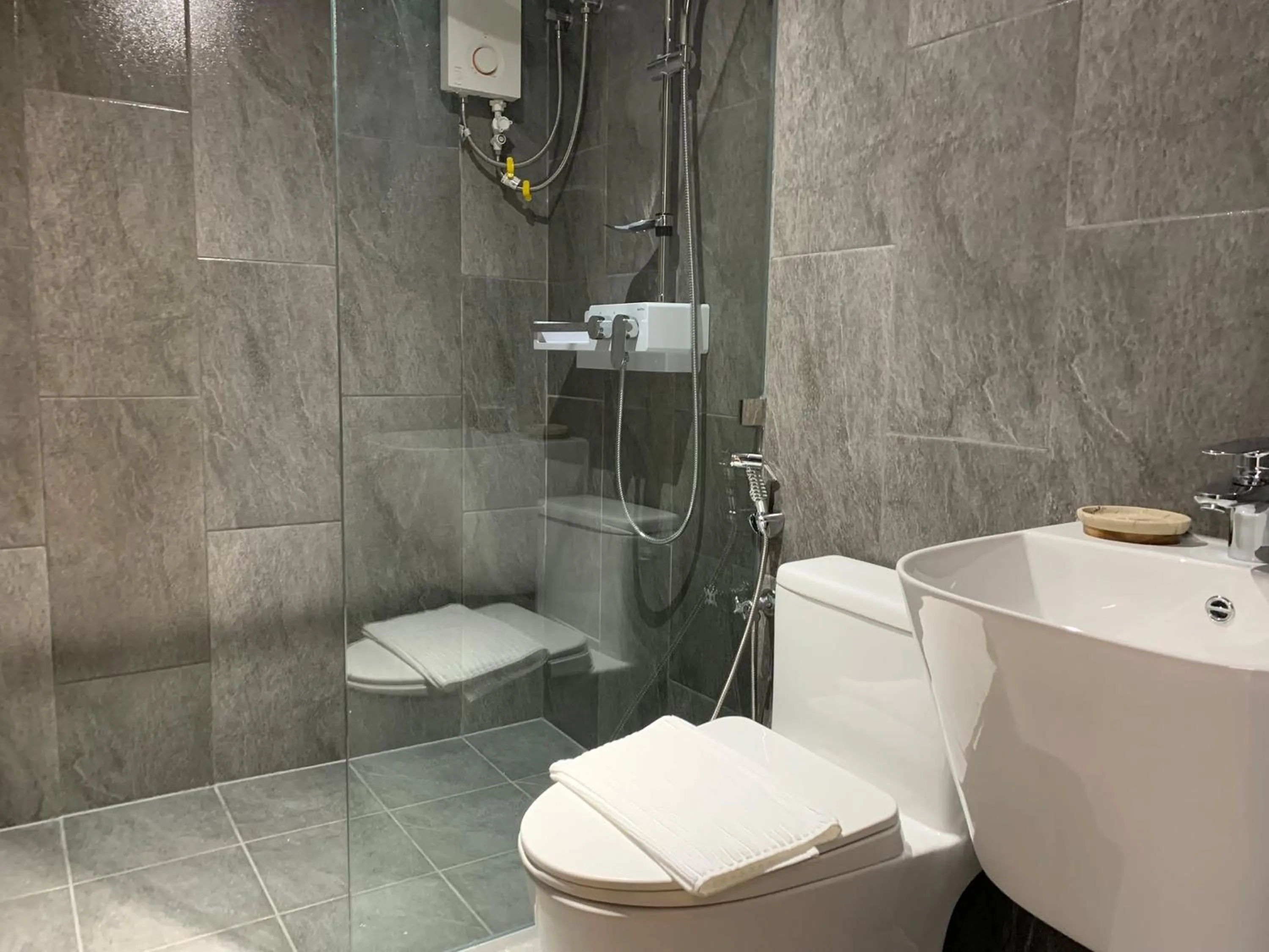 Bathroom in Hotel Kaya Puerto Galera