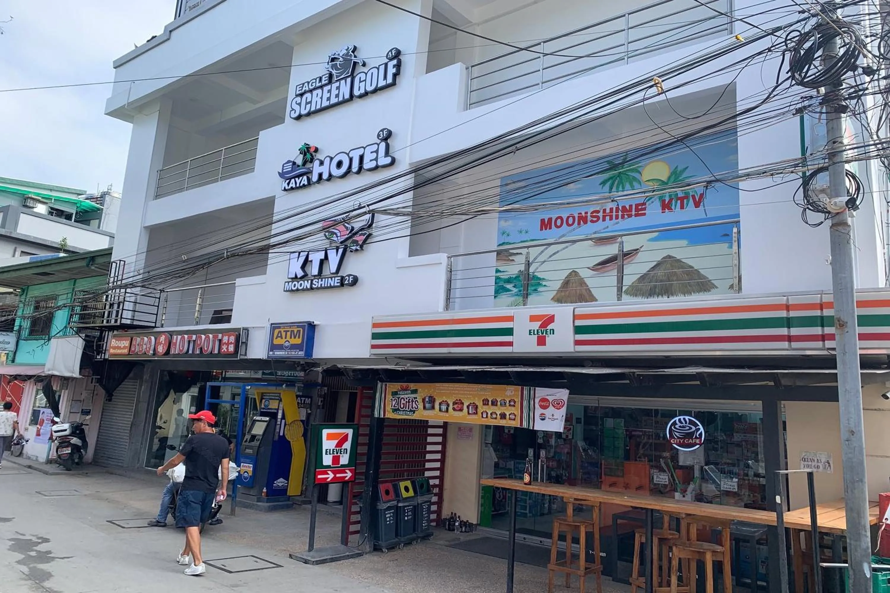 Property building in Hotel Kaya Puerto Galera