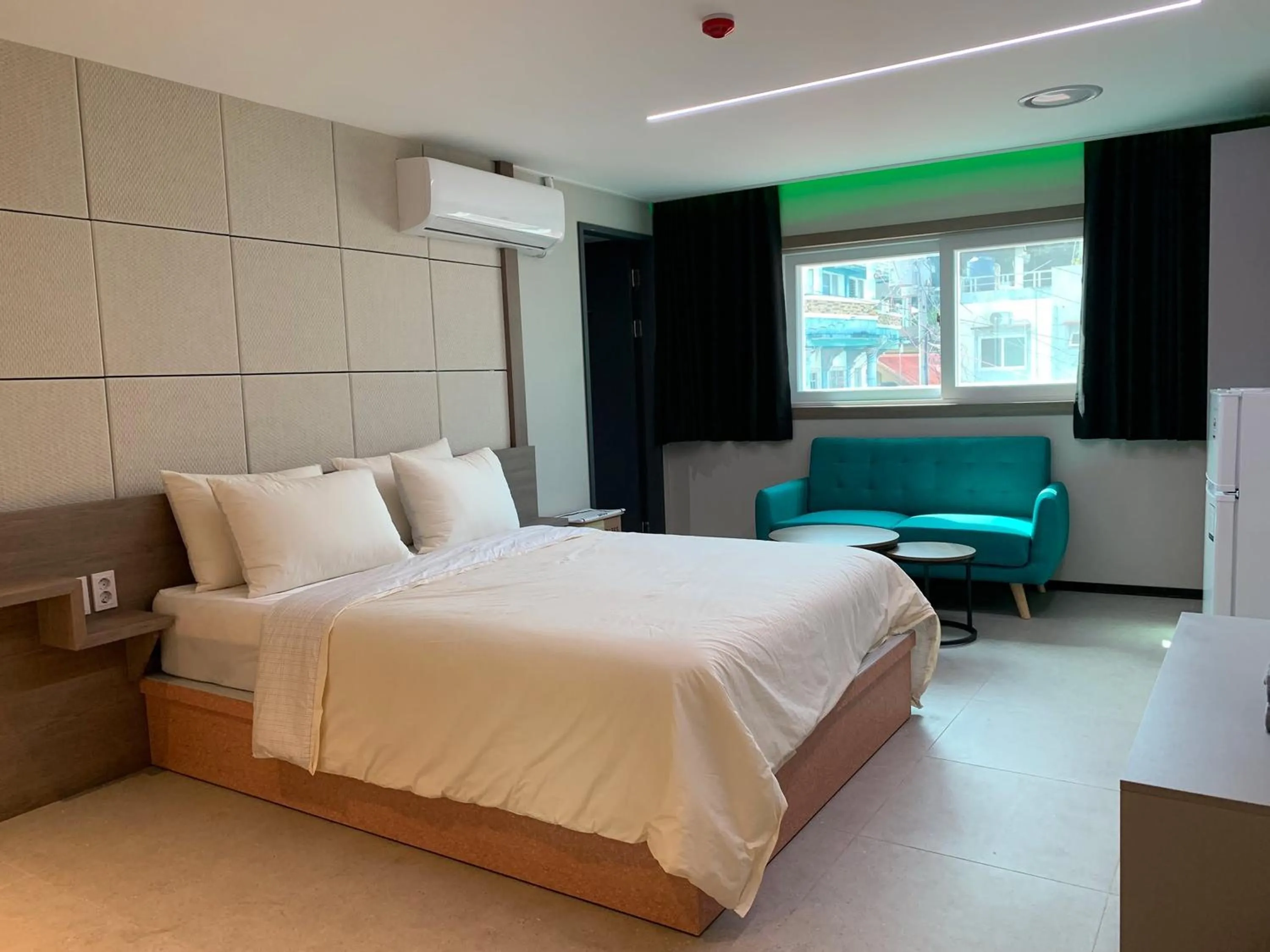 Bed in Hotel Kaya Puerto Galera