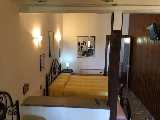 Photo of the whole room, Bed in Agriturismo Monte Due Torri