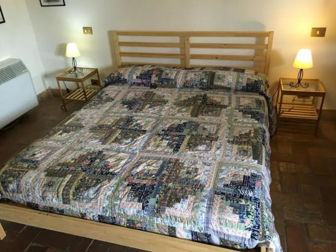 Bed in Agriturismo Monte Due Torri